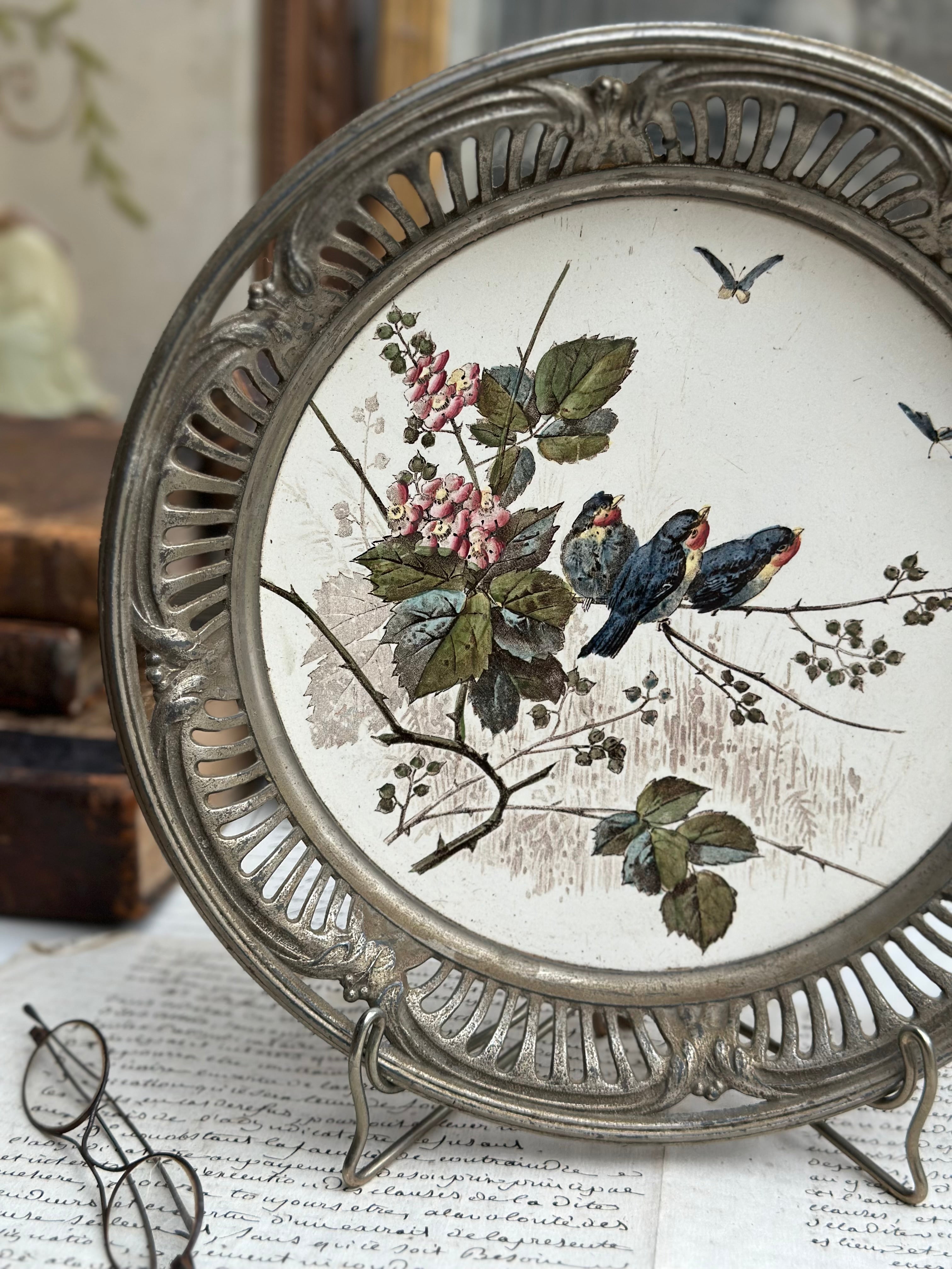 Assiette décorative polychrome Sarreguemines Printemps