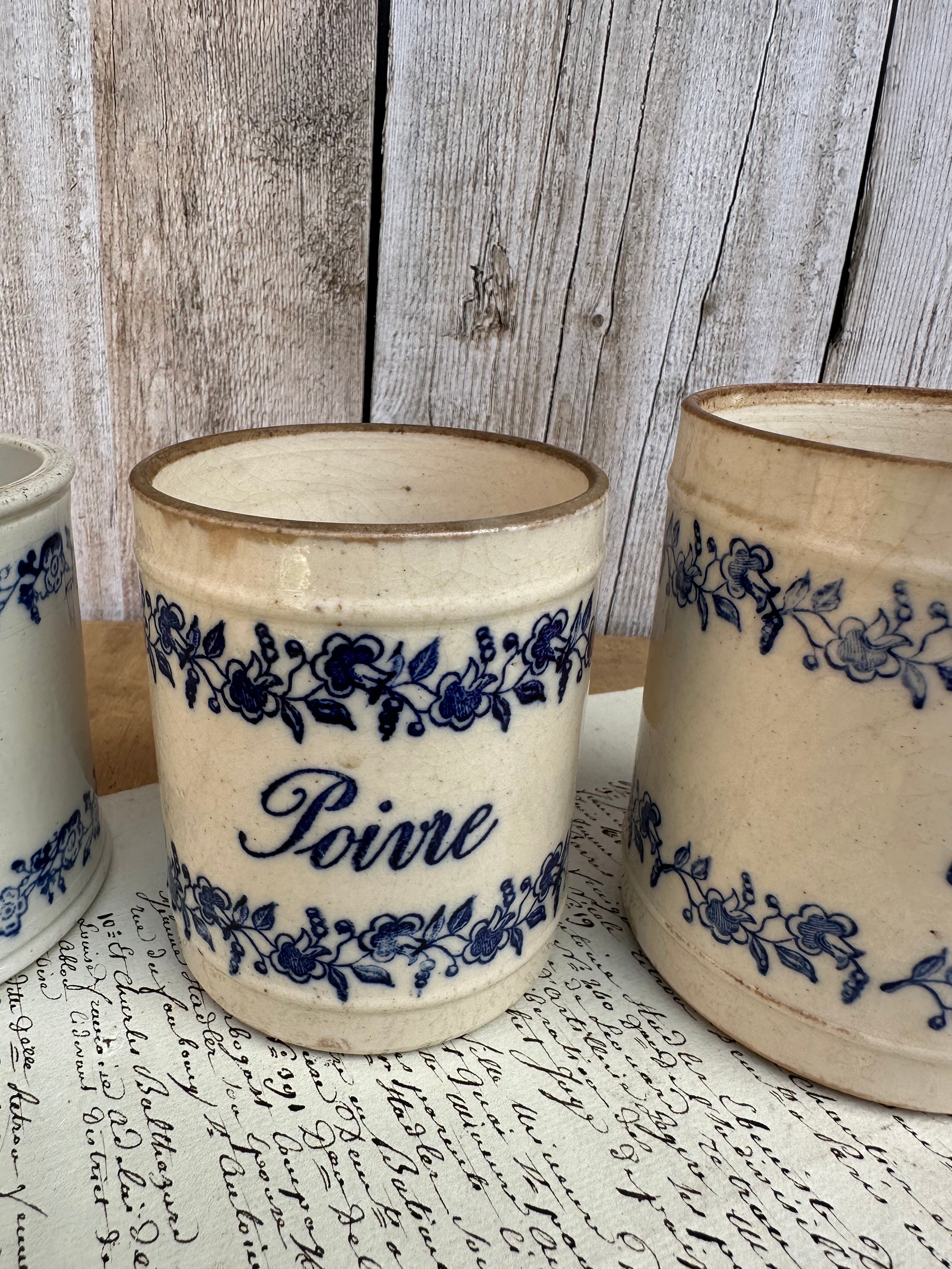Suite de 3 pots St Uze
