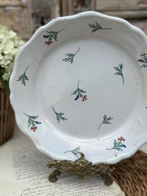 Assiette fleurie début XIXème