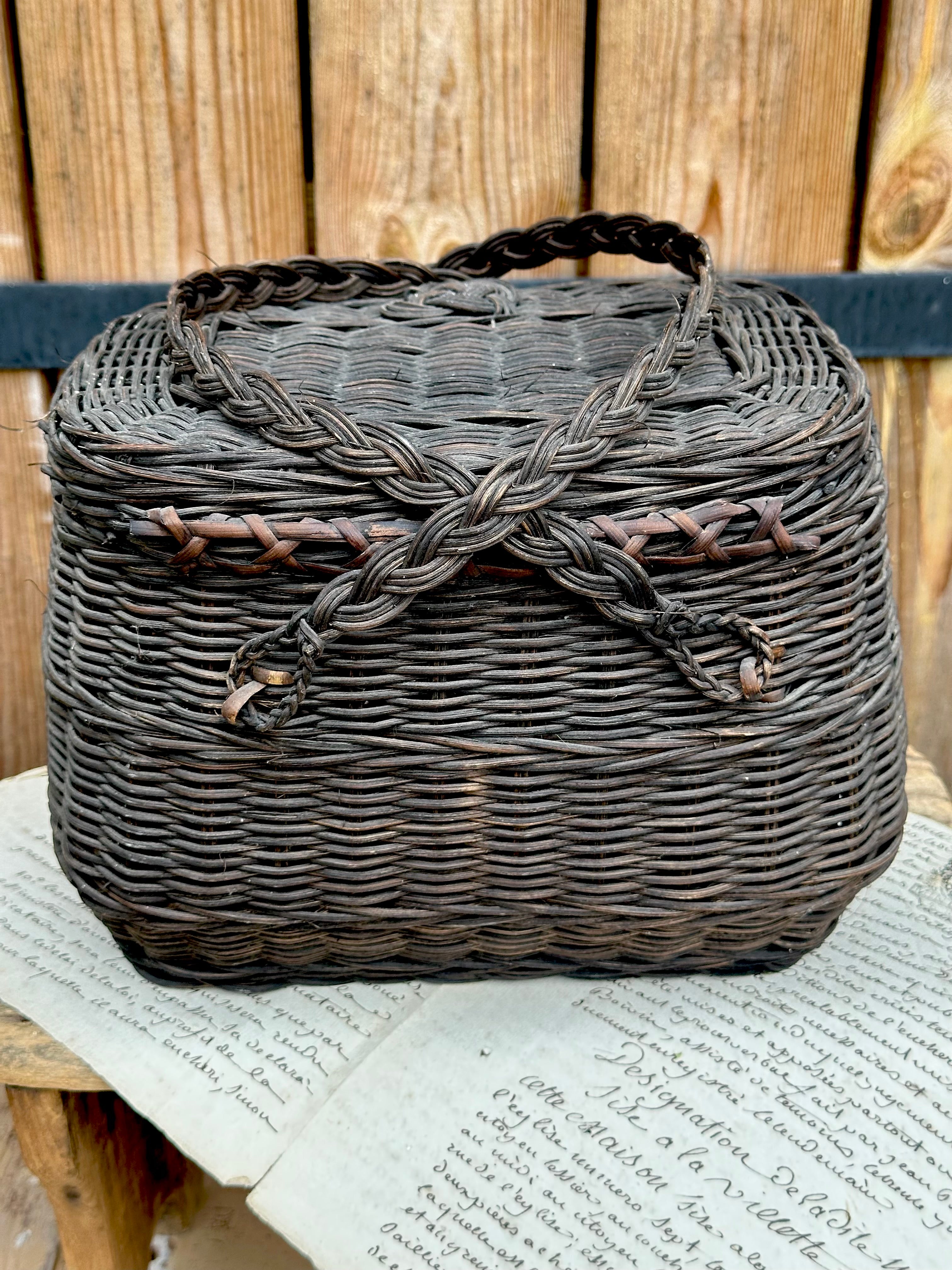 Paire de paniers en bois noirci fin XIXème