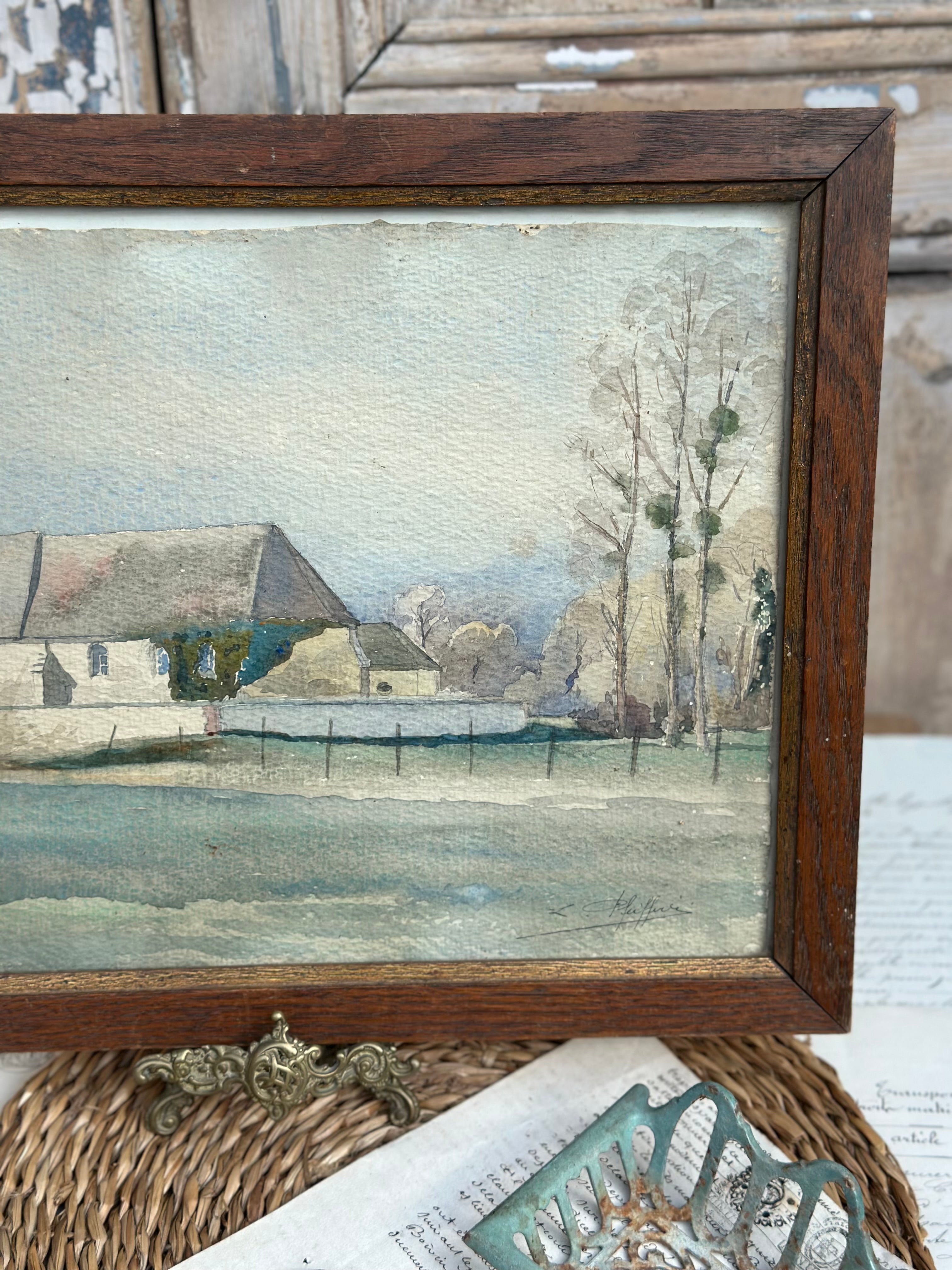 Sublime aquarelle ancienne encadrée avec l'église du village, signée