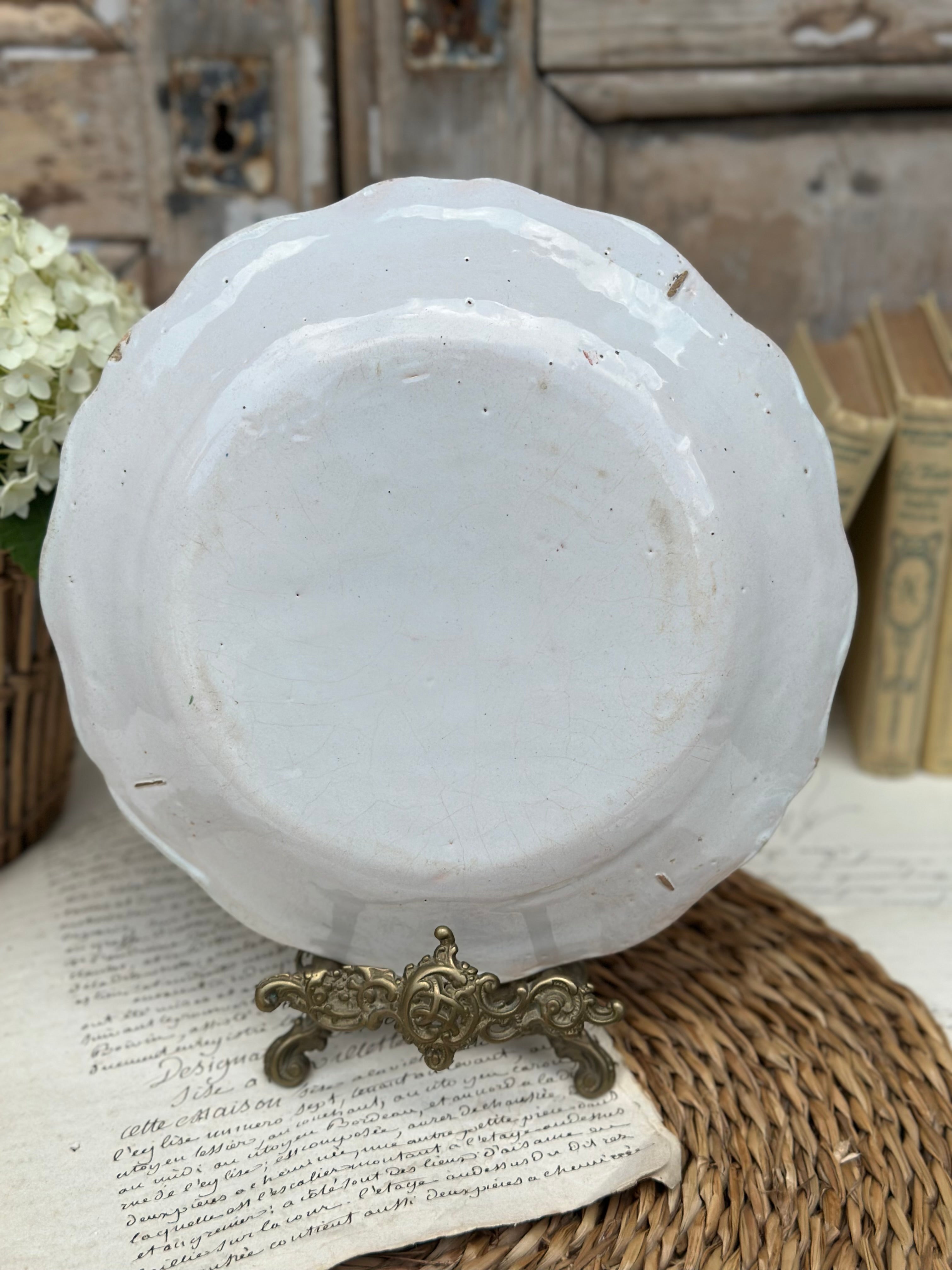 Assiette fleurie début XIXème