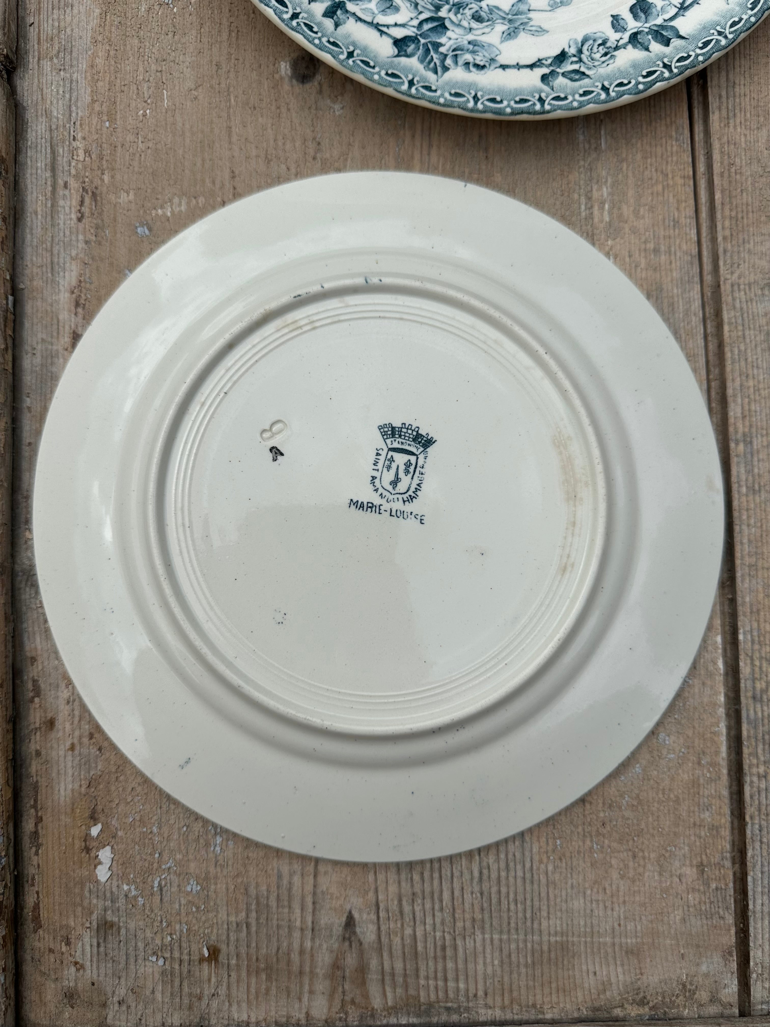 I. Set of 6 mismatched dessert plates