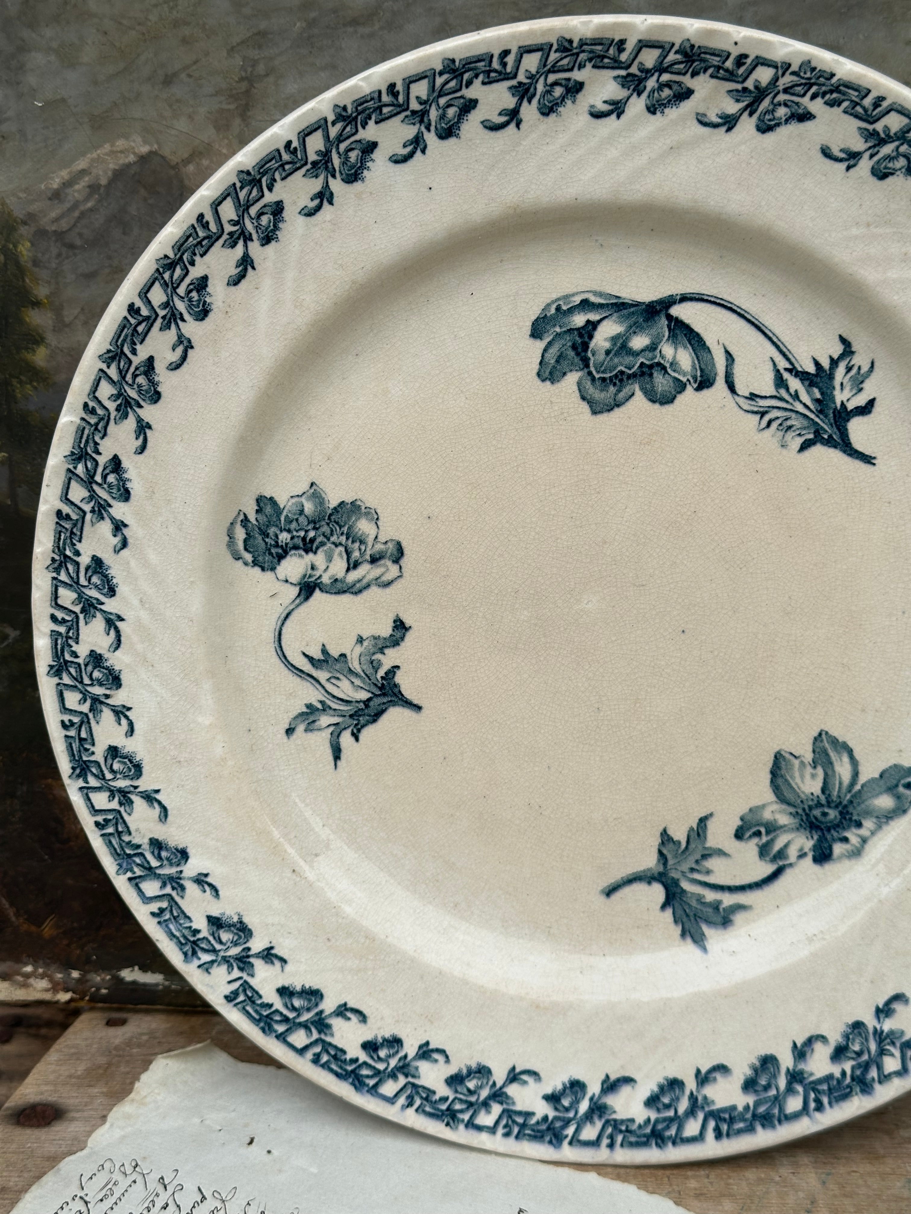 Pedestal dish, Lunéville, Louis XVI model