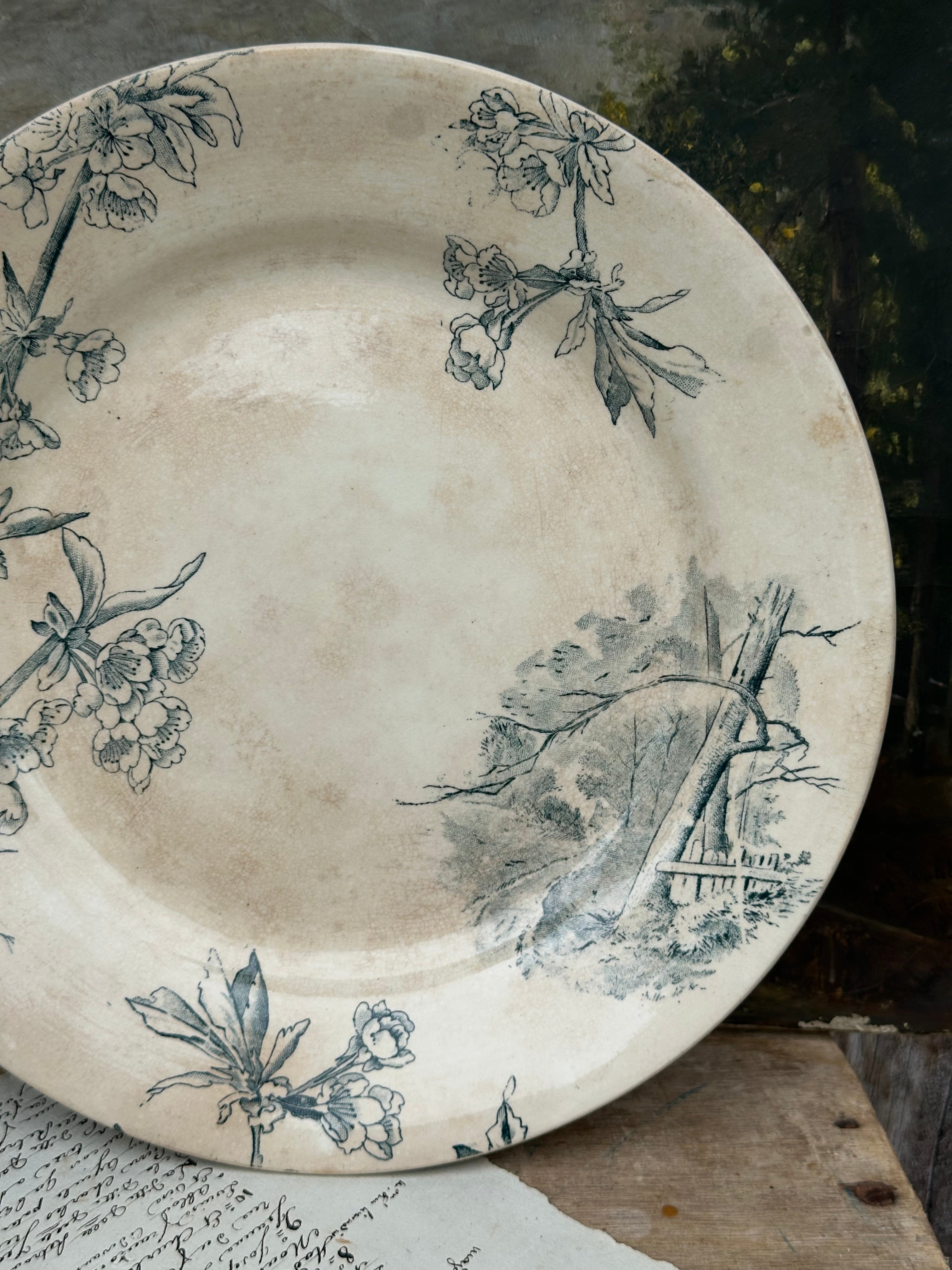 I. Pedestal dish Creil et Montereau, Cherry Tree pattern