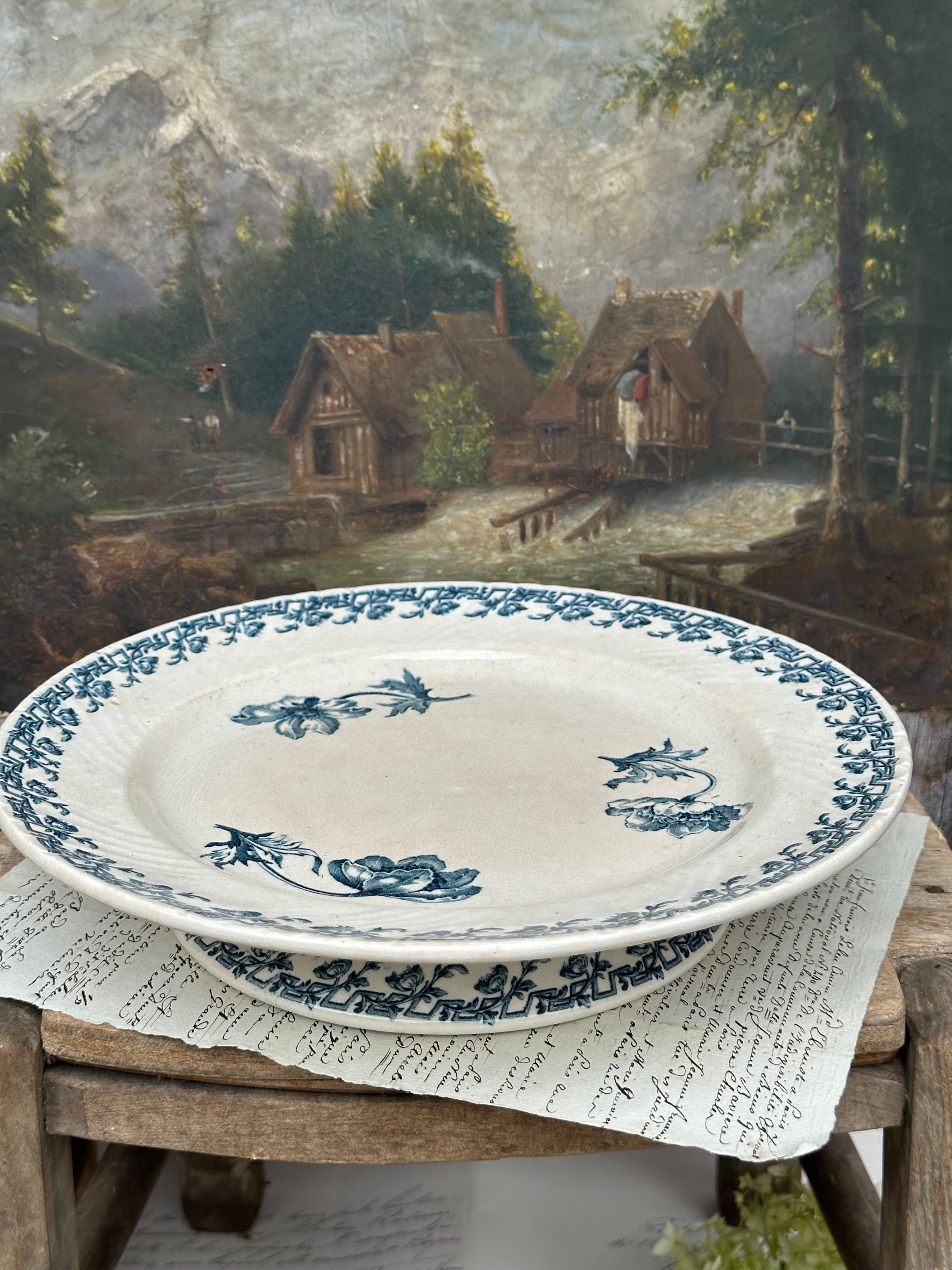 Pedestal dish, Lunéville, Louis XVI model