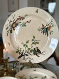 Grand plat rond polychrome B F K modèle Chanteurs
