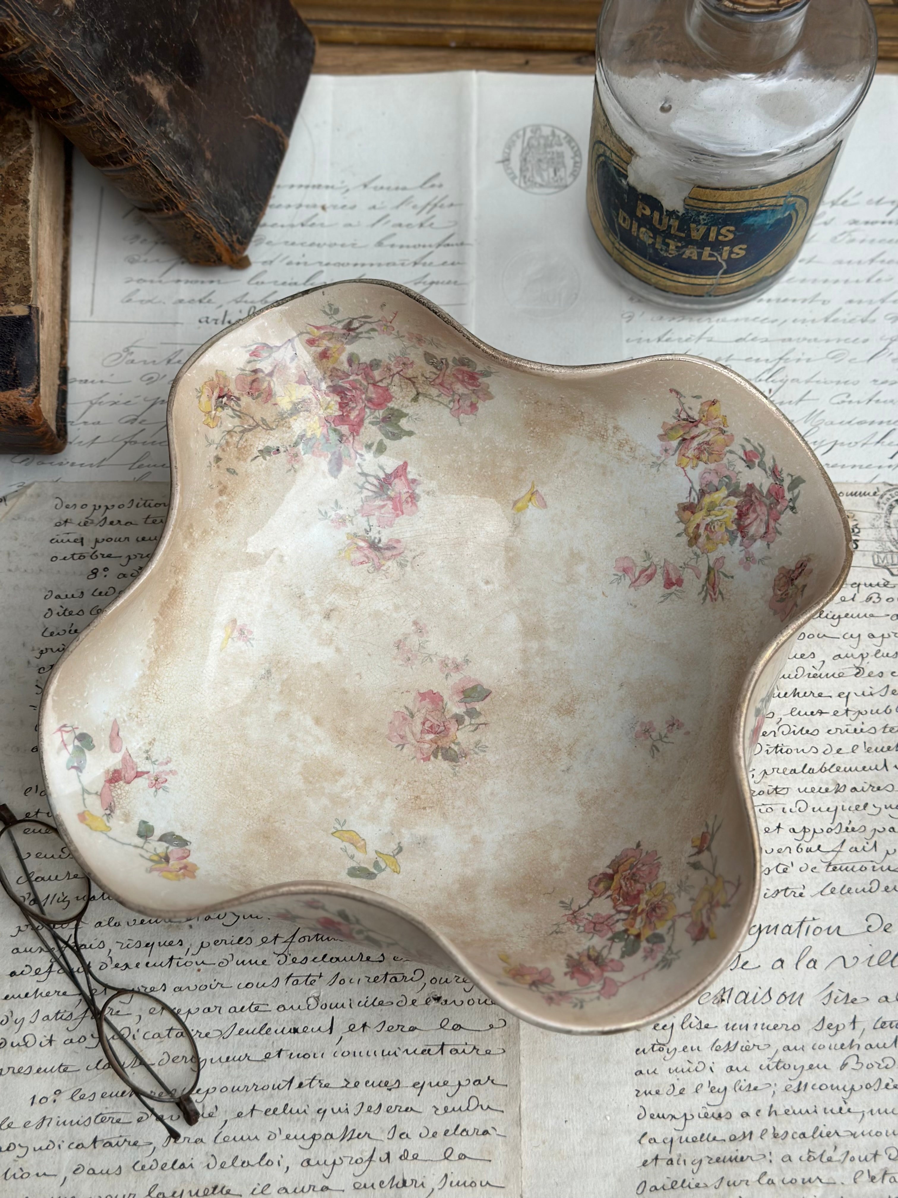 Sublime petit saladier terre de fer polychrome
