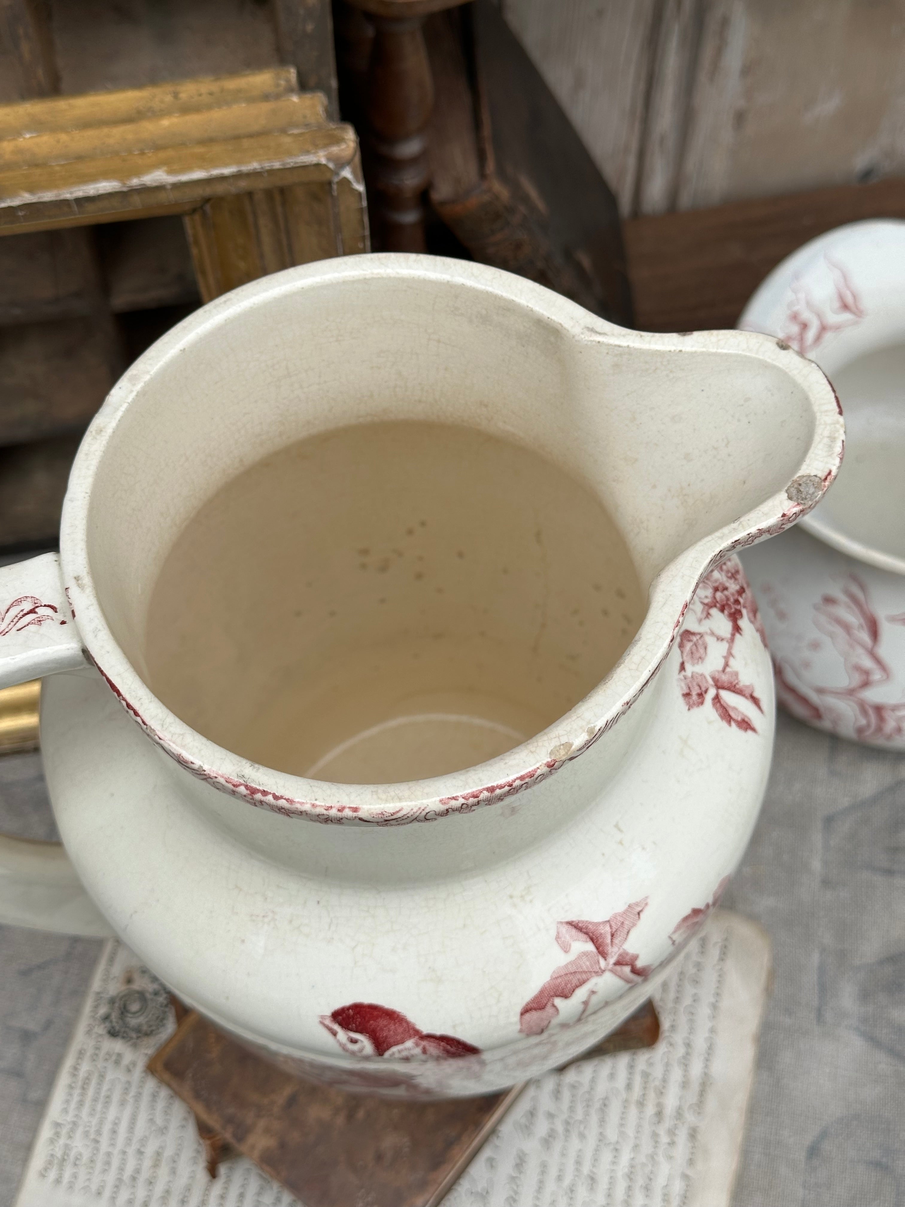 Large Choisy le Roi pitcher, Marseille model