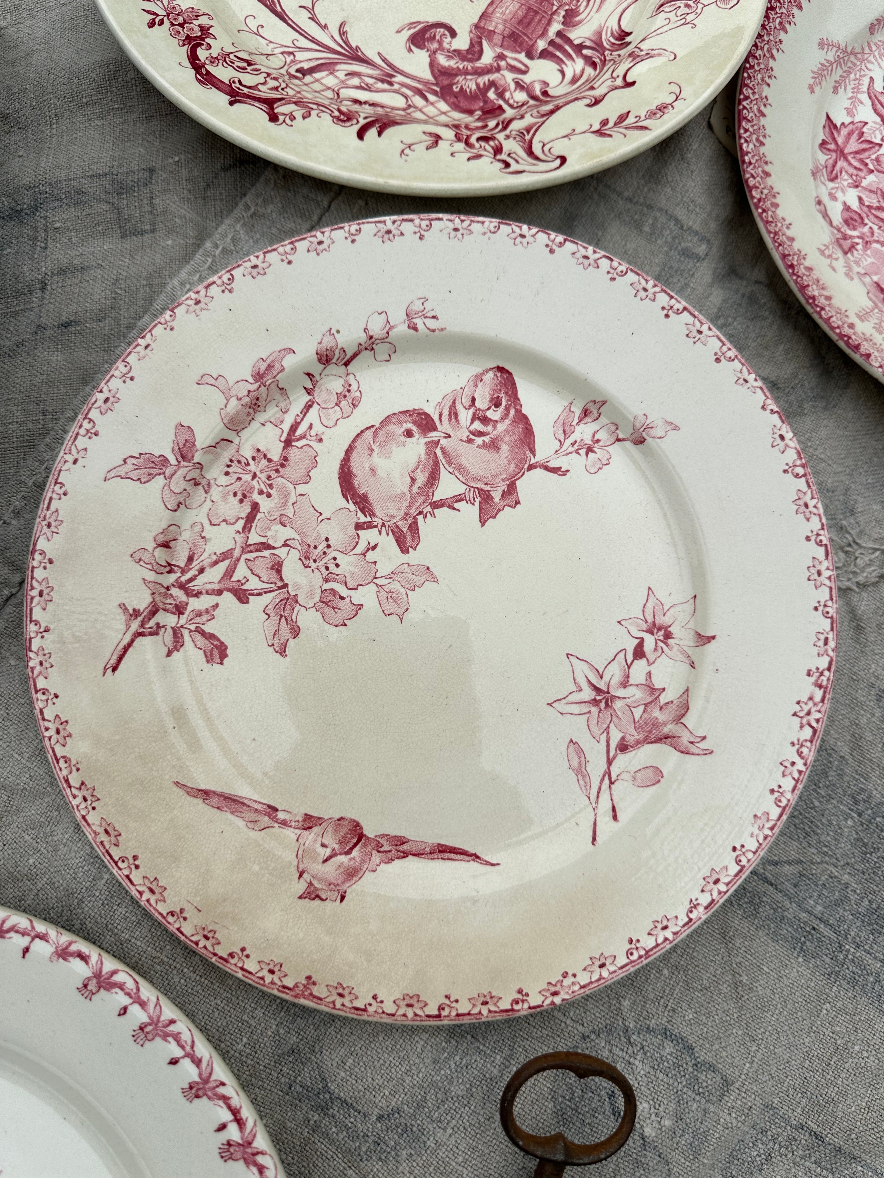 I. Set of 6 mismatched dinner plates