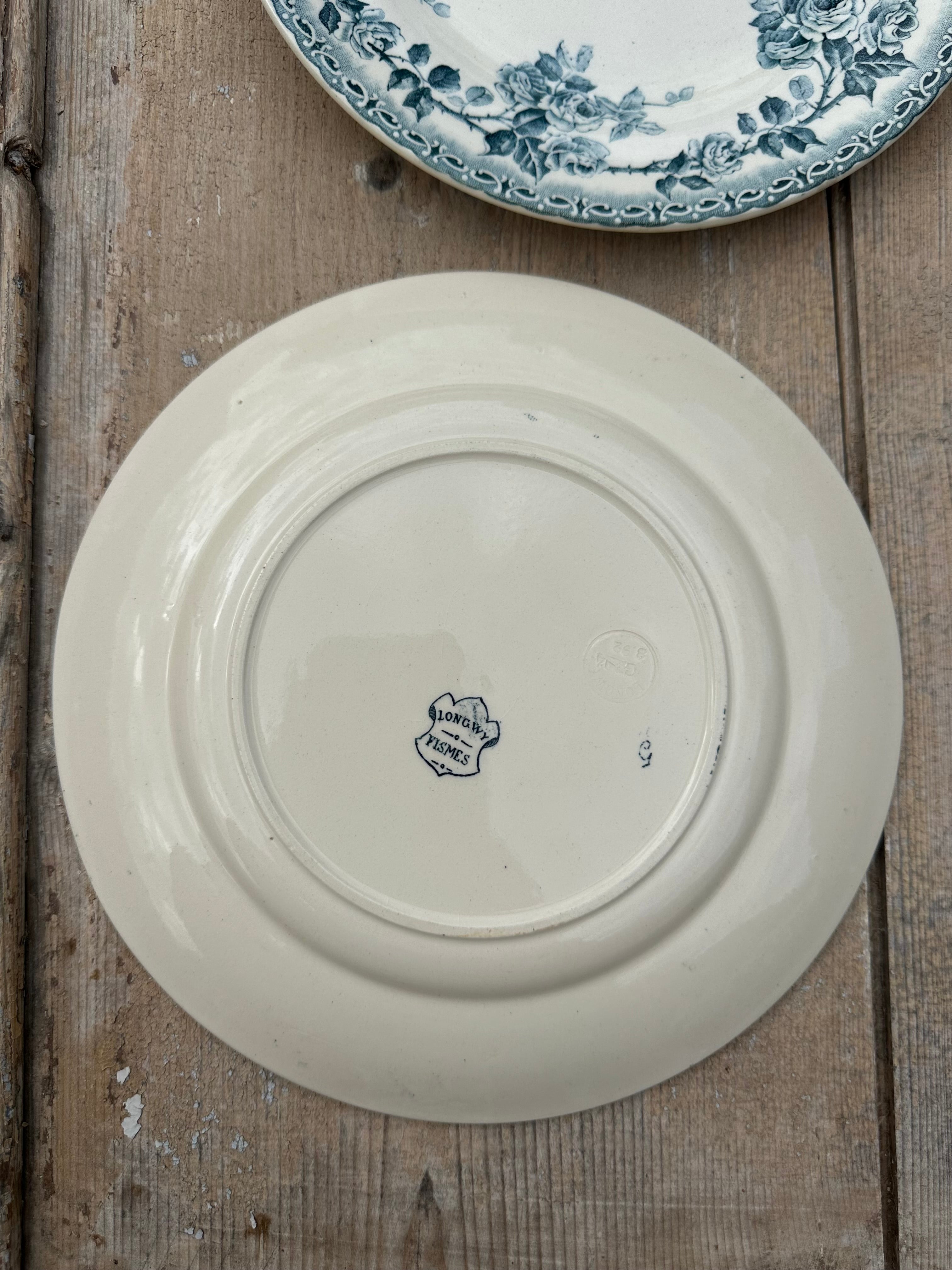 I. Set of 6 mismatched dessert plates