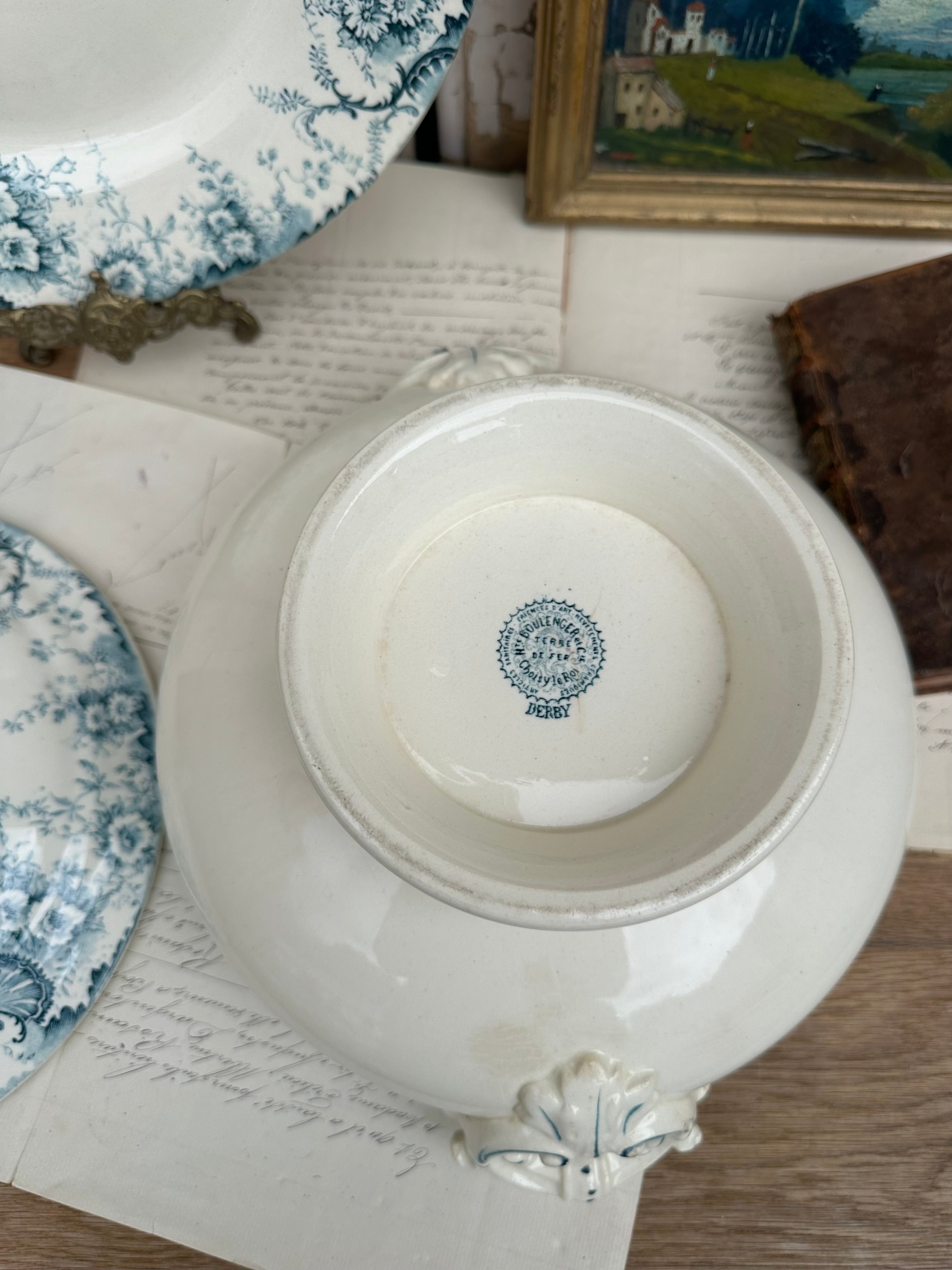 Large Choisy le Roi Derby tureen