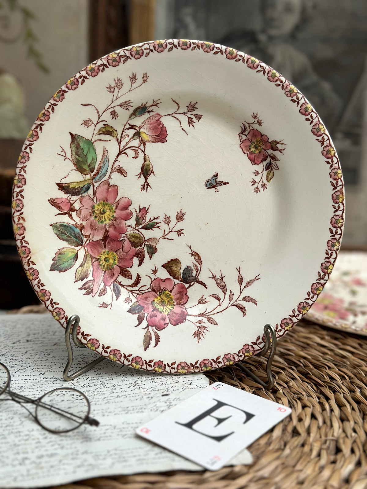 E. Assiette à dessert polychrome Gien modèle Mai