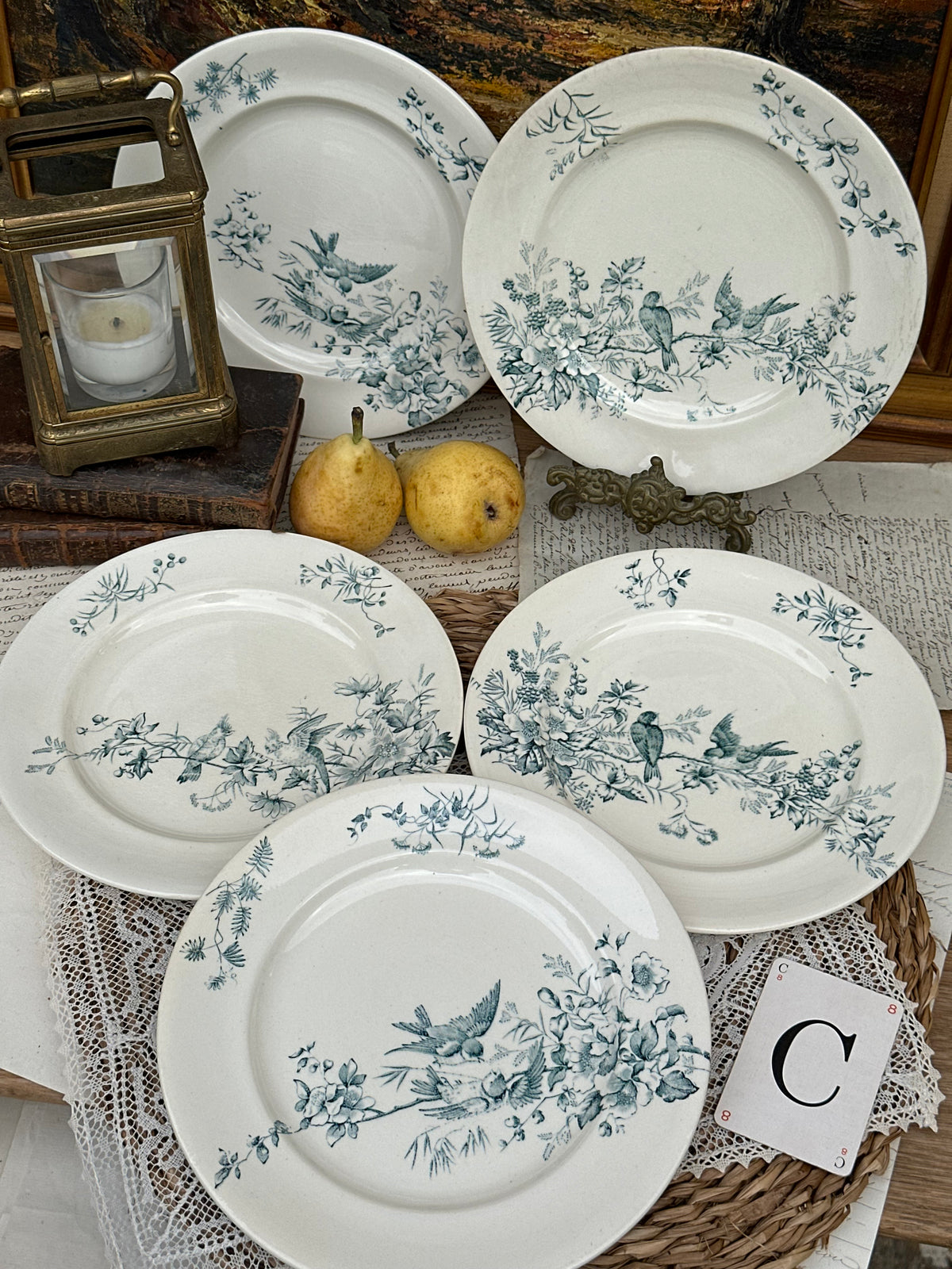 C. Suite de 5 assiettes à dessert Longwy modèle Mignon