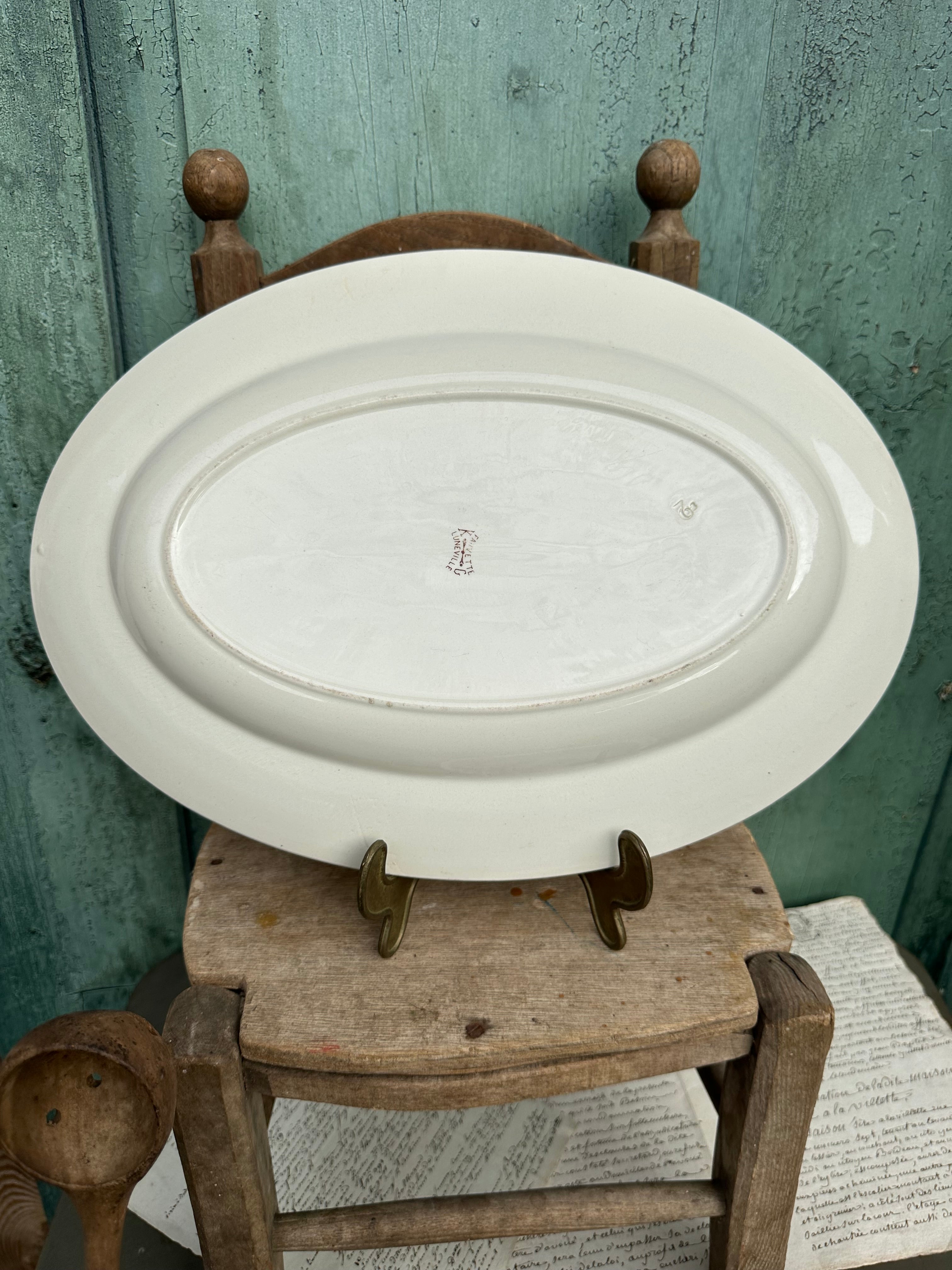 Plat ovale terre de fer Lunéville modèle Fauvette