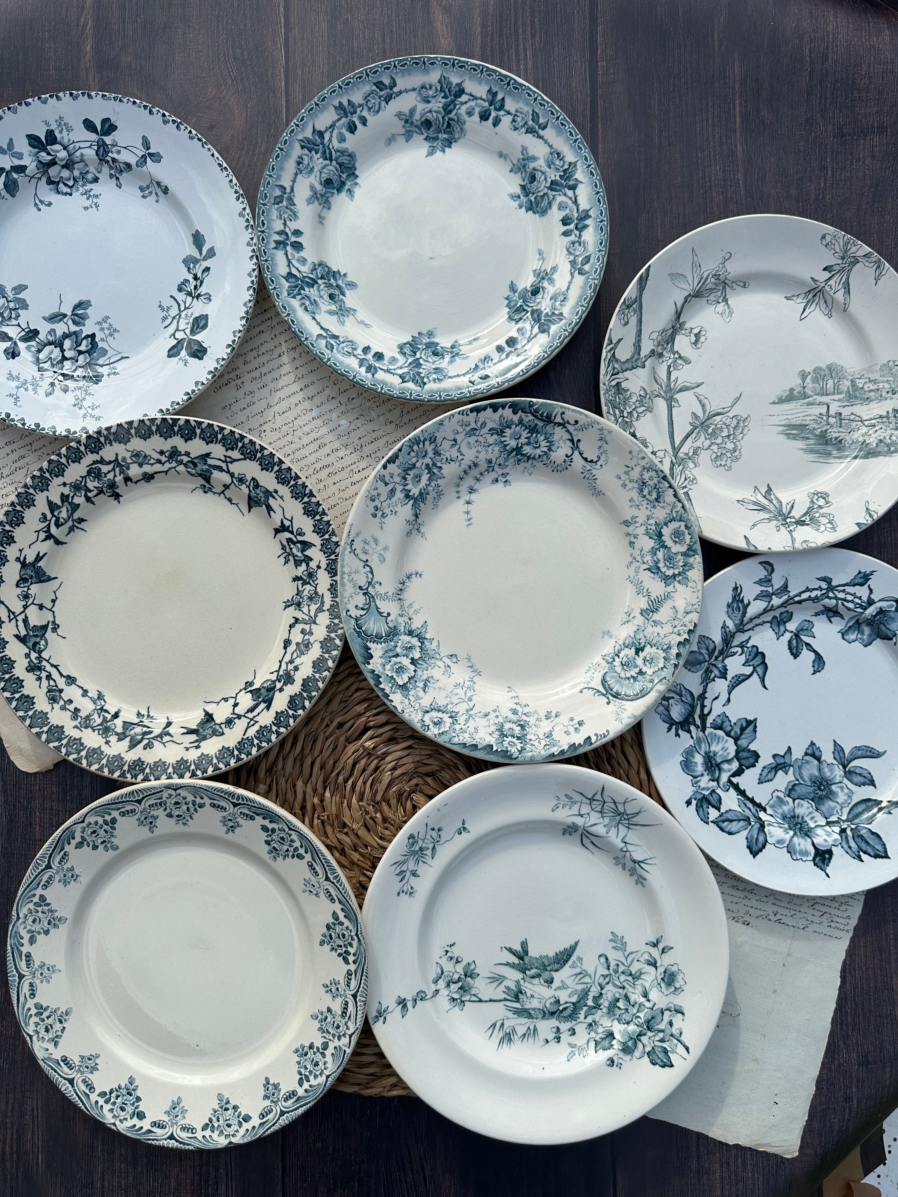 Reserved for S - Set of 8 assorted dinner plates