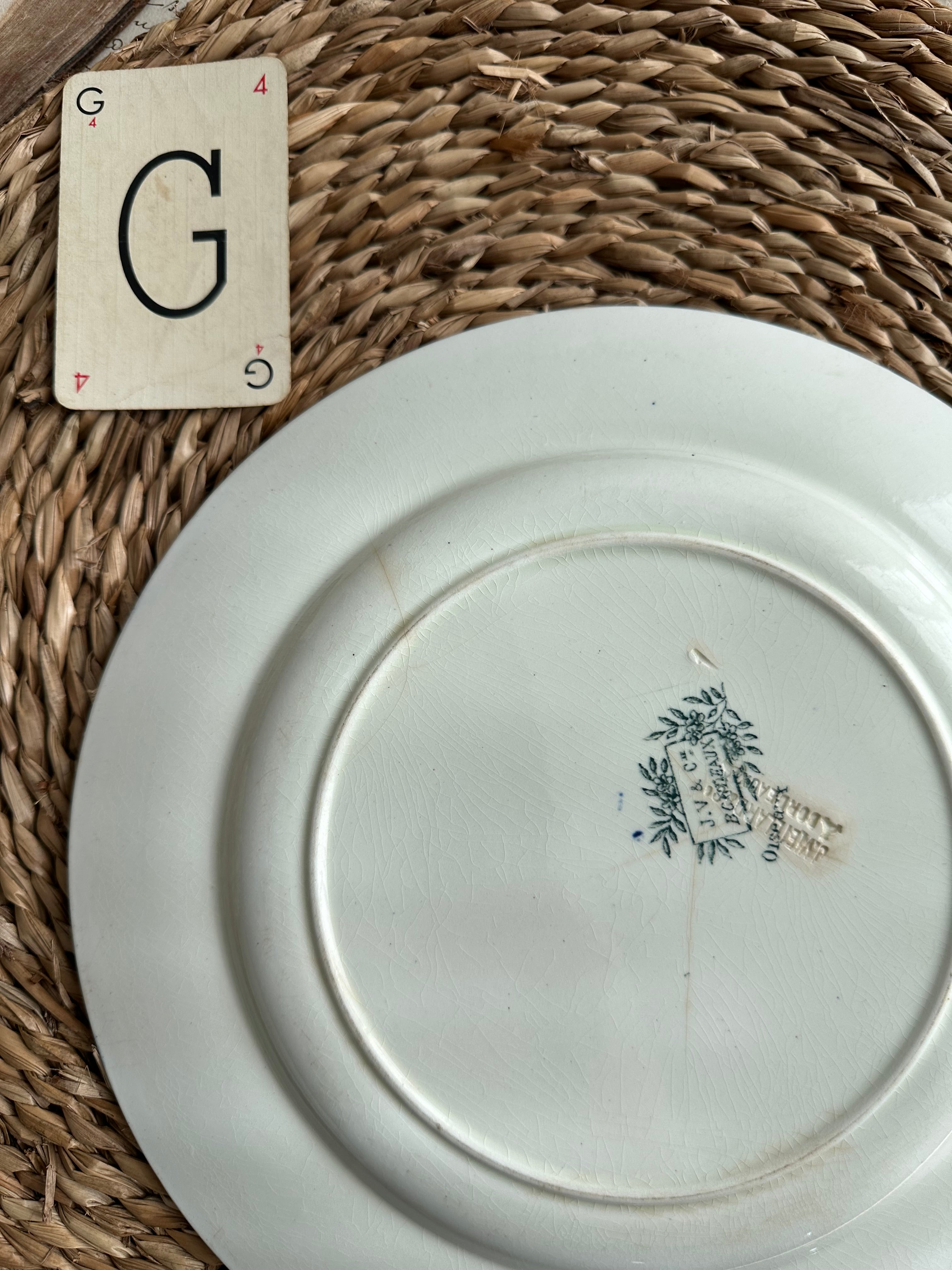 Assiette plate Jules Vieillard Bordeaux modèle Oiseaux