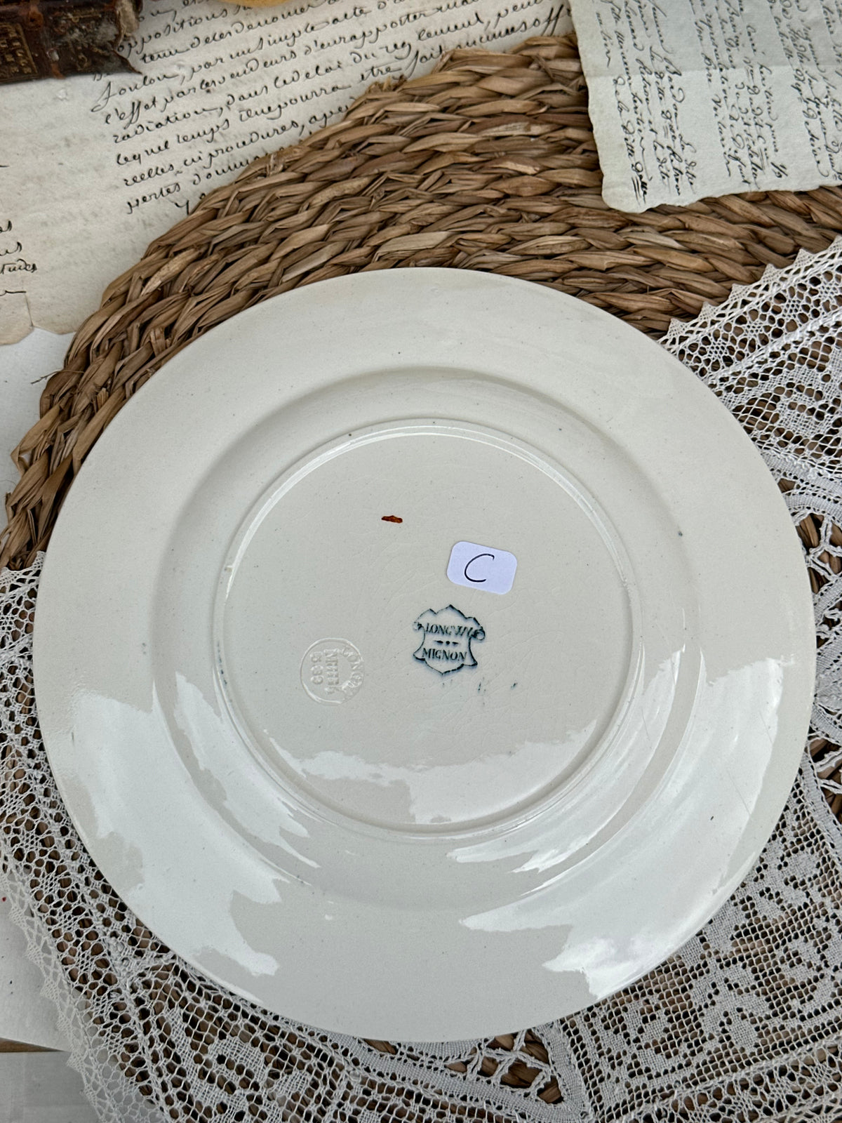 C. Suite de 5 assiettes à dessert Longwy modèle Mignon