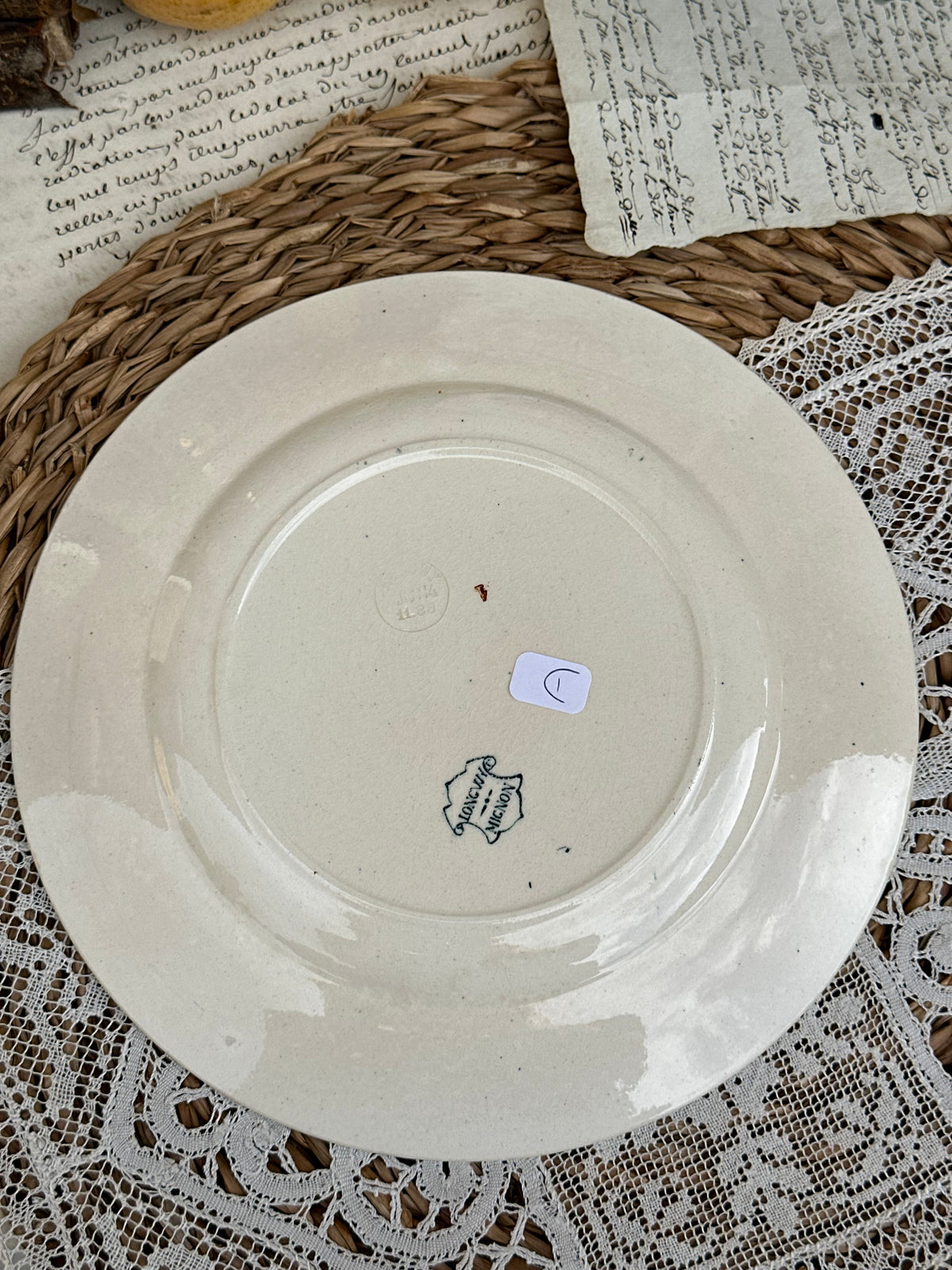 D. Suite de 5 assiettes à dessert Longwy modèle Mignon