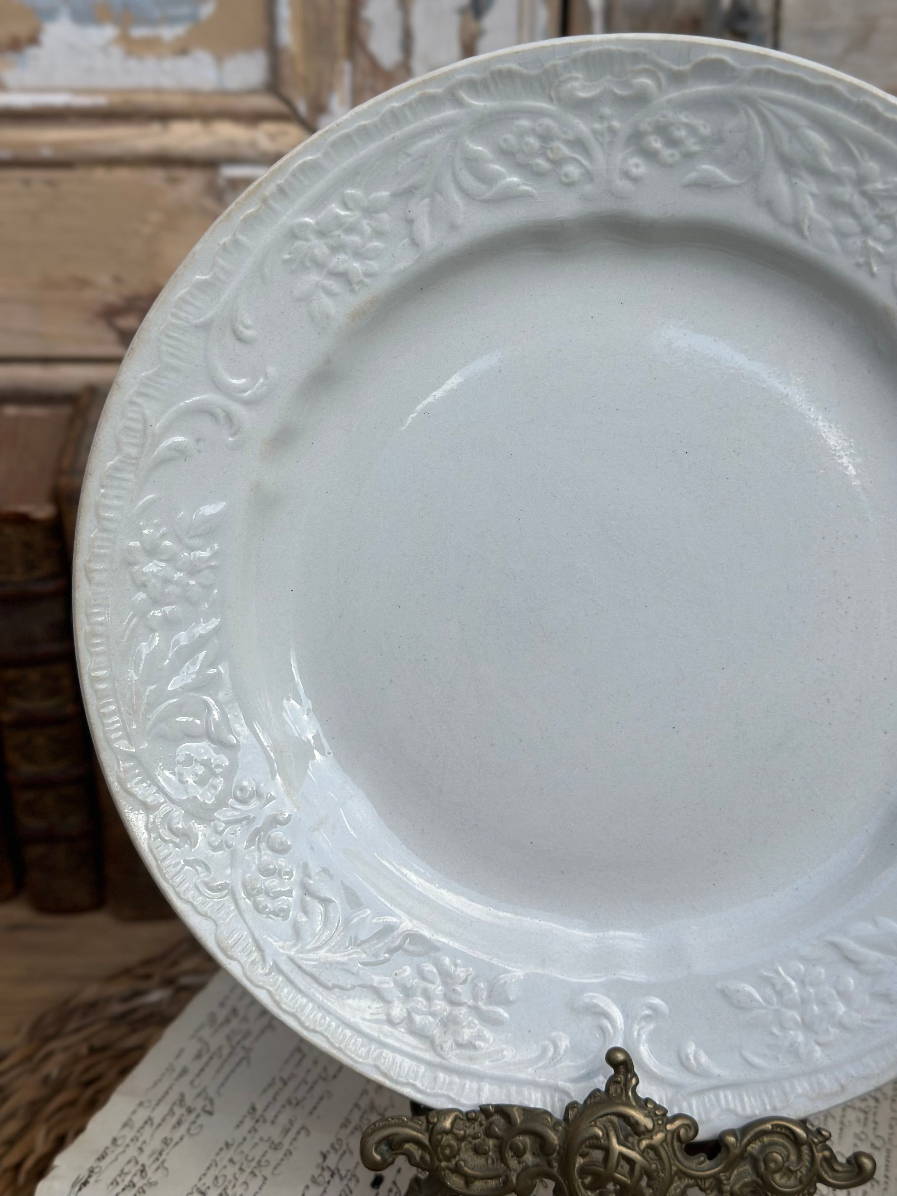 I. Plate with relief Au Planteur de Caïffa (probably Sarreguemines)