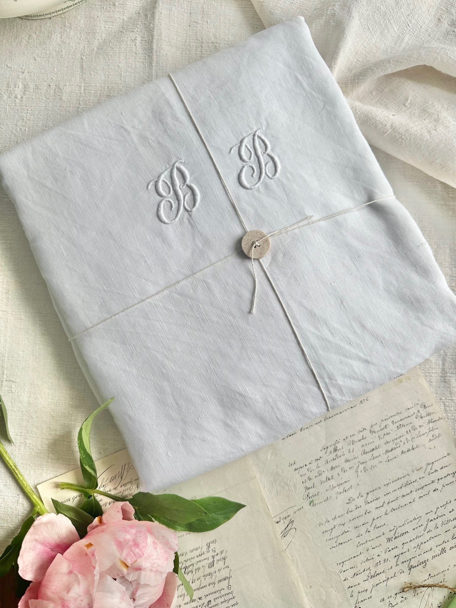 BB monogrammed linen sheet