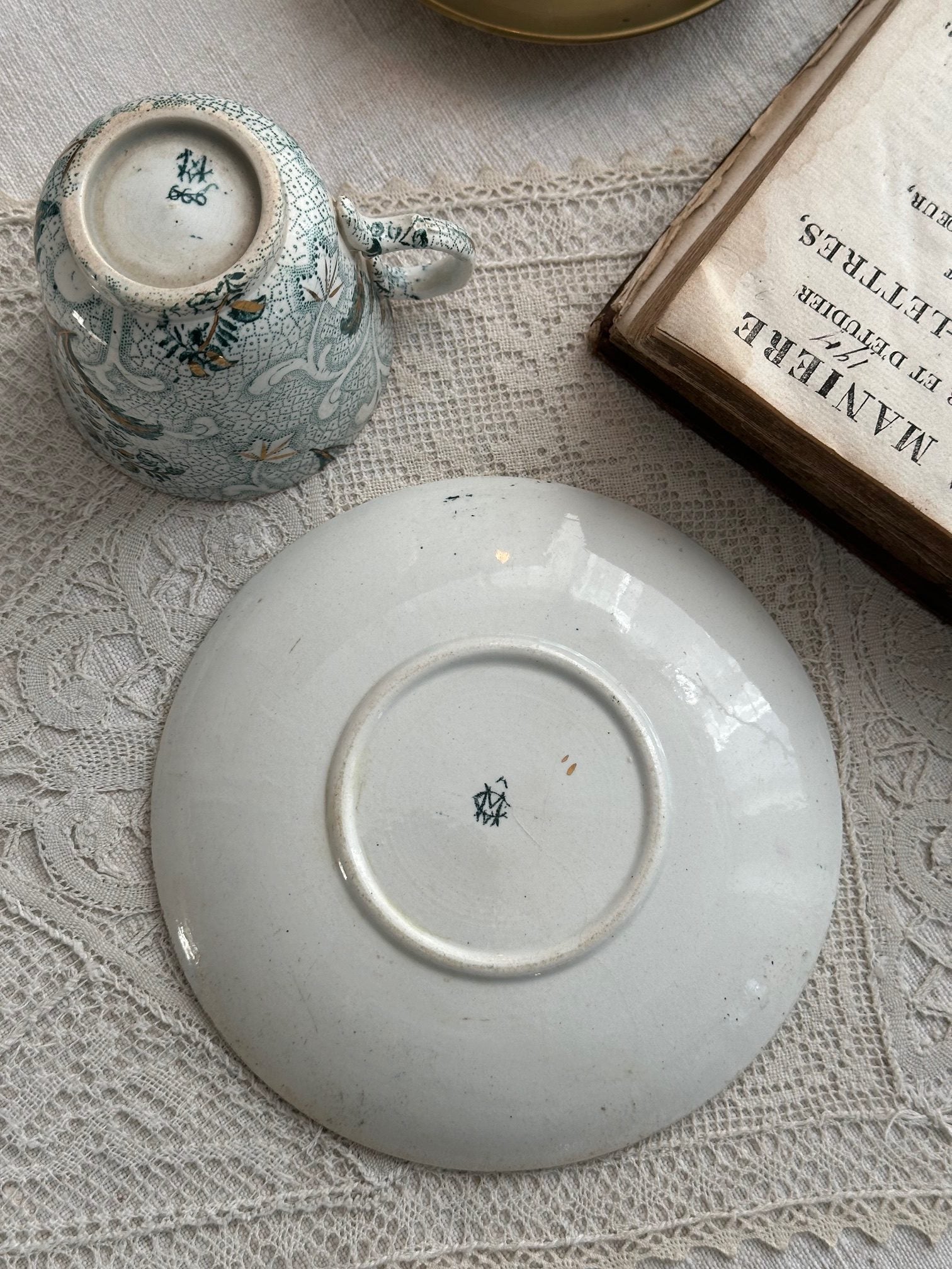Tasse à café Creil Et Montereau modèle Muguets XIXème