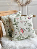 Housse de coussin en tissu Cole and Son Hummingbirds fond vert tendre