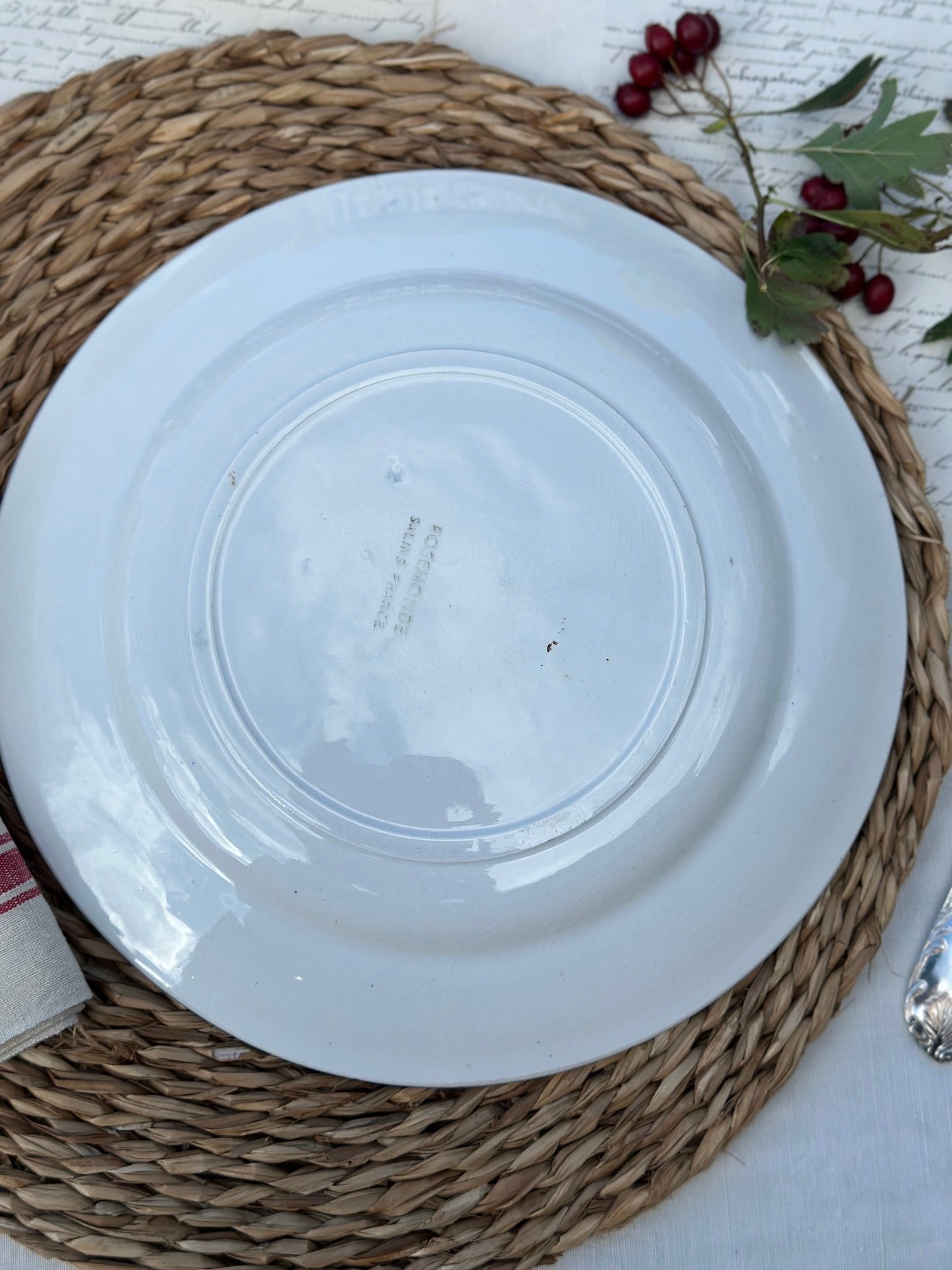 Plat rond Salins modèle Rosemonde
