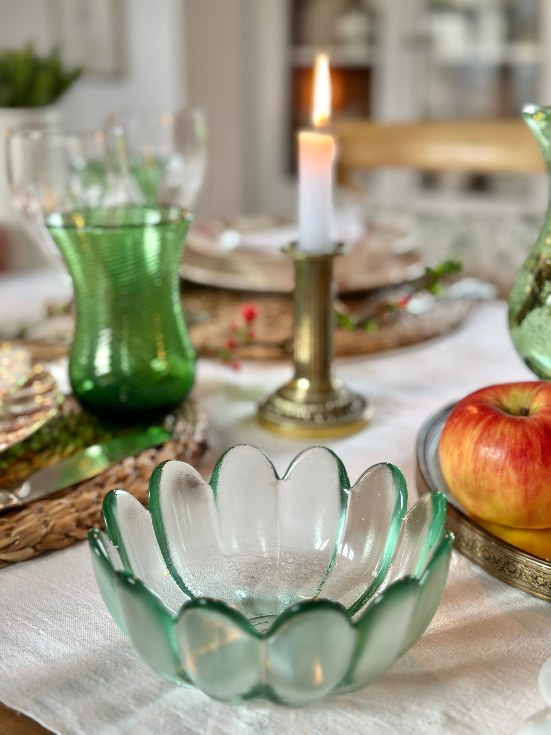 Jolie coupelle à pétales en verre