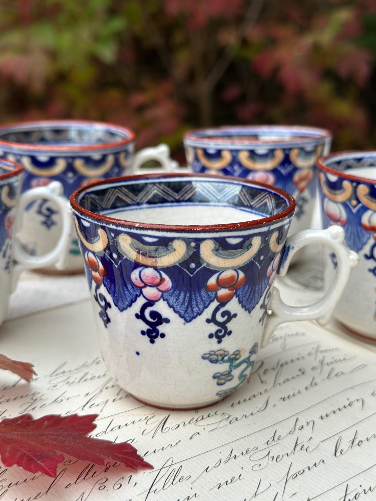 IV. Tasse à café polychrome Sarreguemines