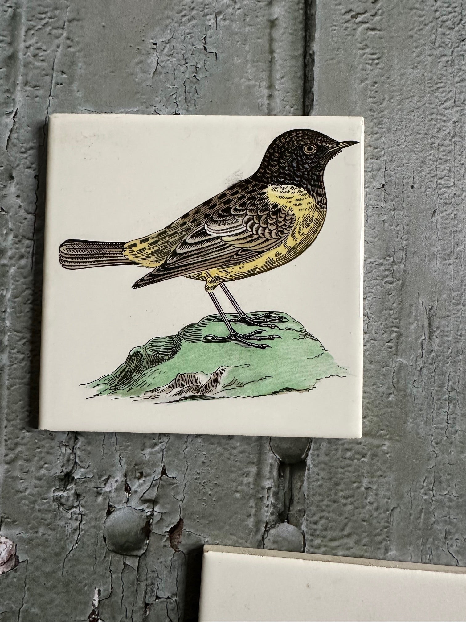 Small Gien bird tile