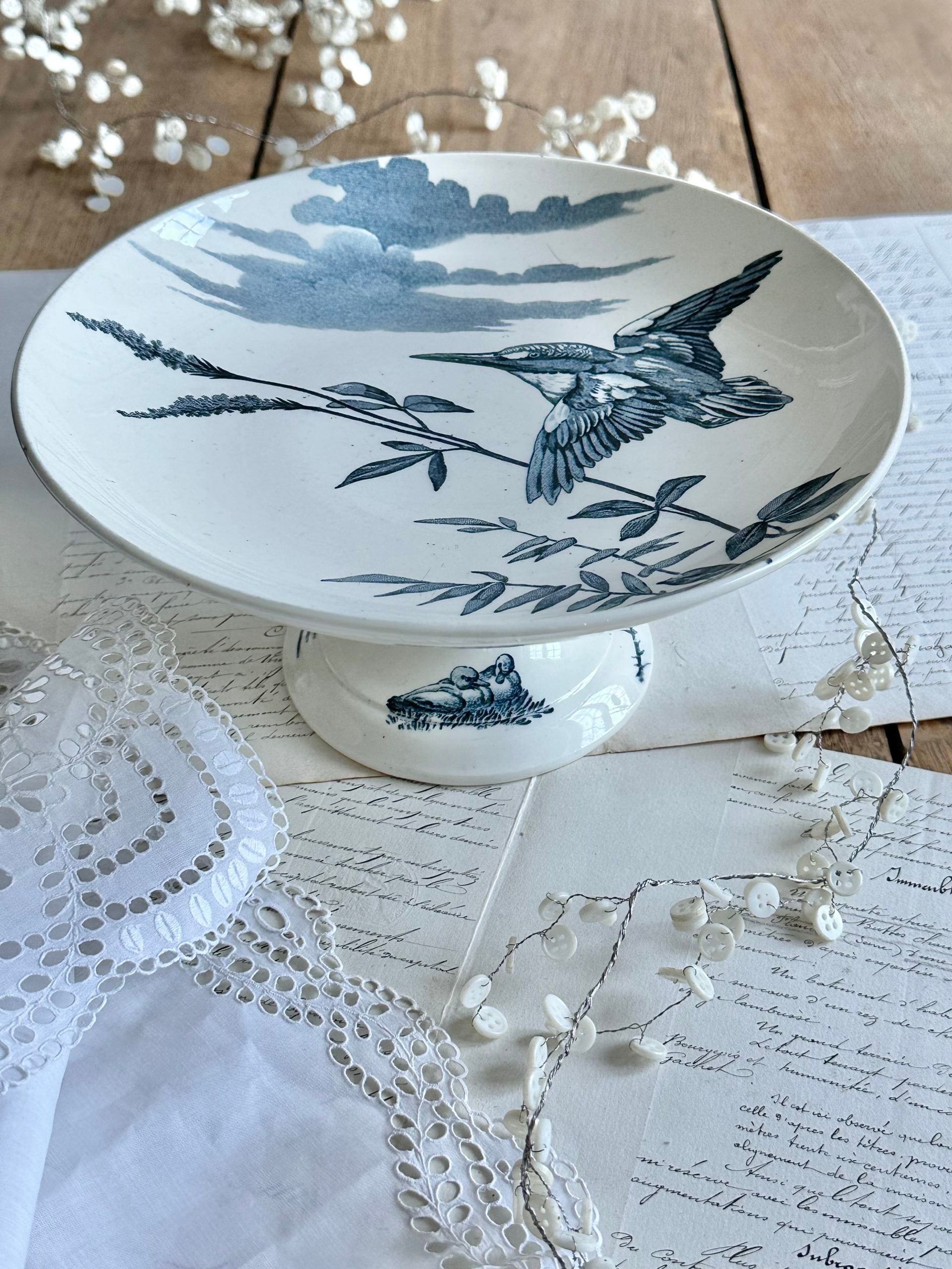 Exquisite Lunéville fruit bowl with birds, 19th century