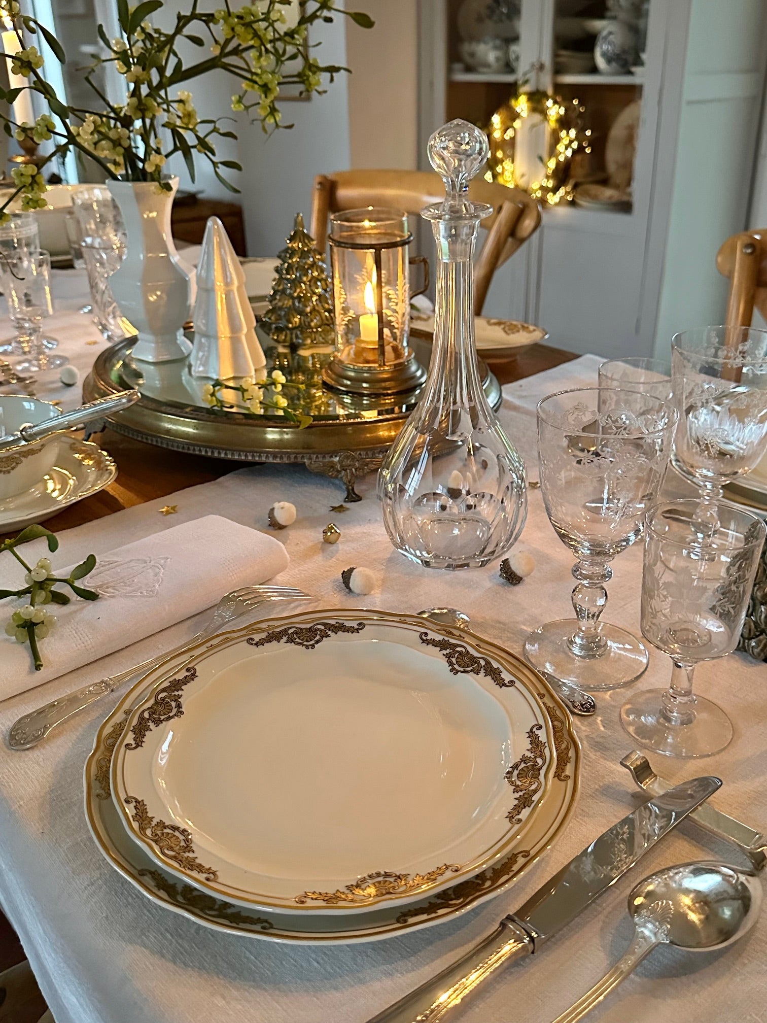 Reserved - Sale - Exceptional Bernardaud Coquille model dinner service for 12 people