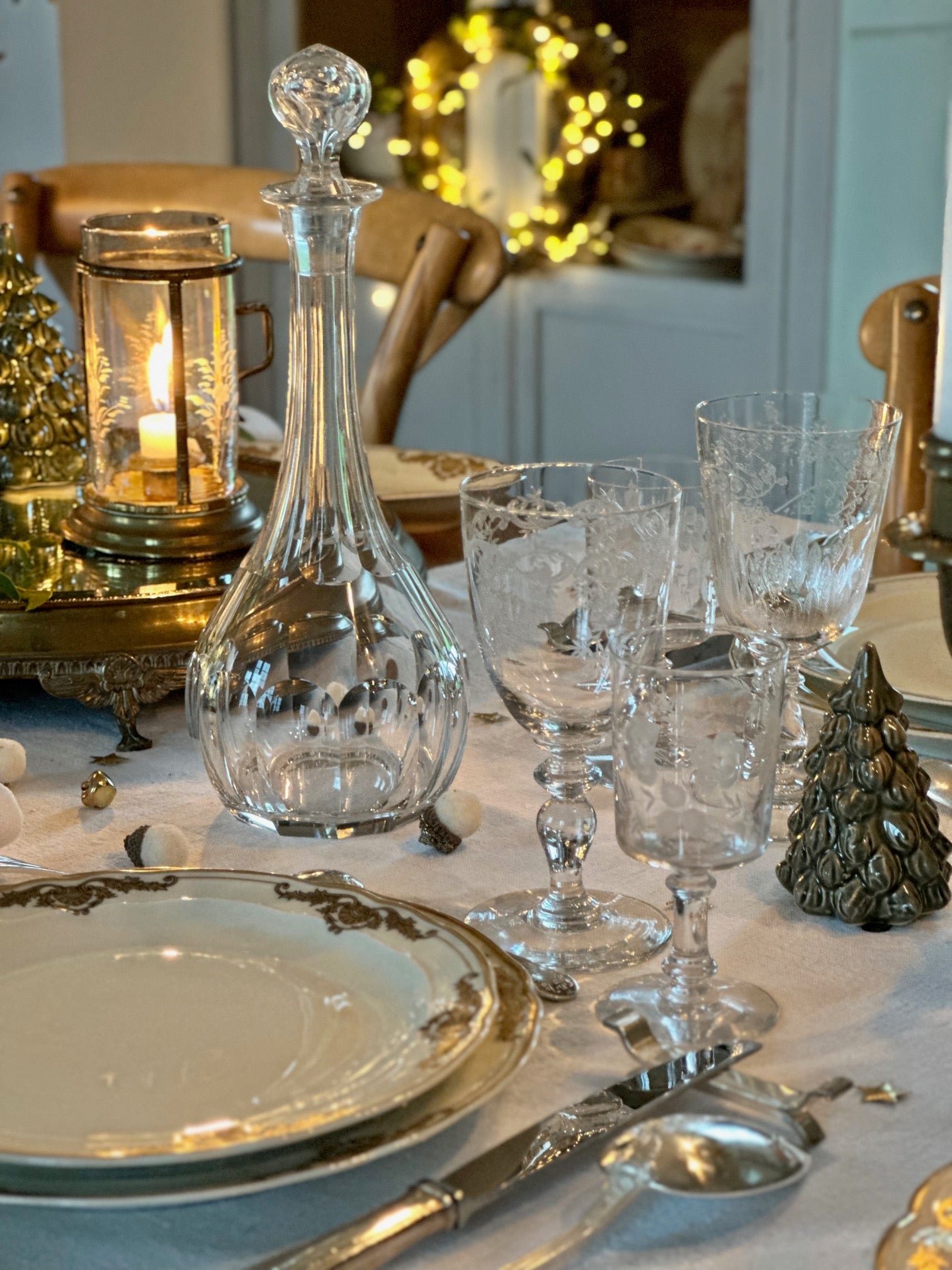 II. Sublime carafe à vin en cristal de prestige à pans