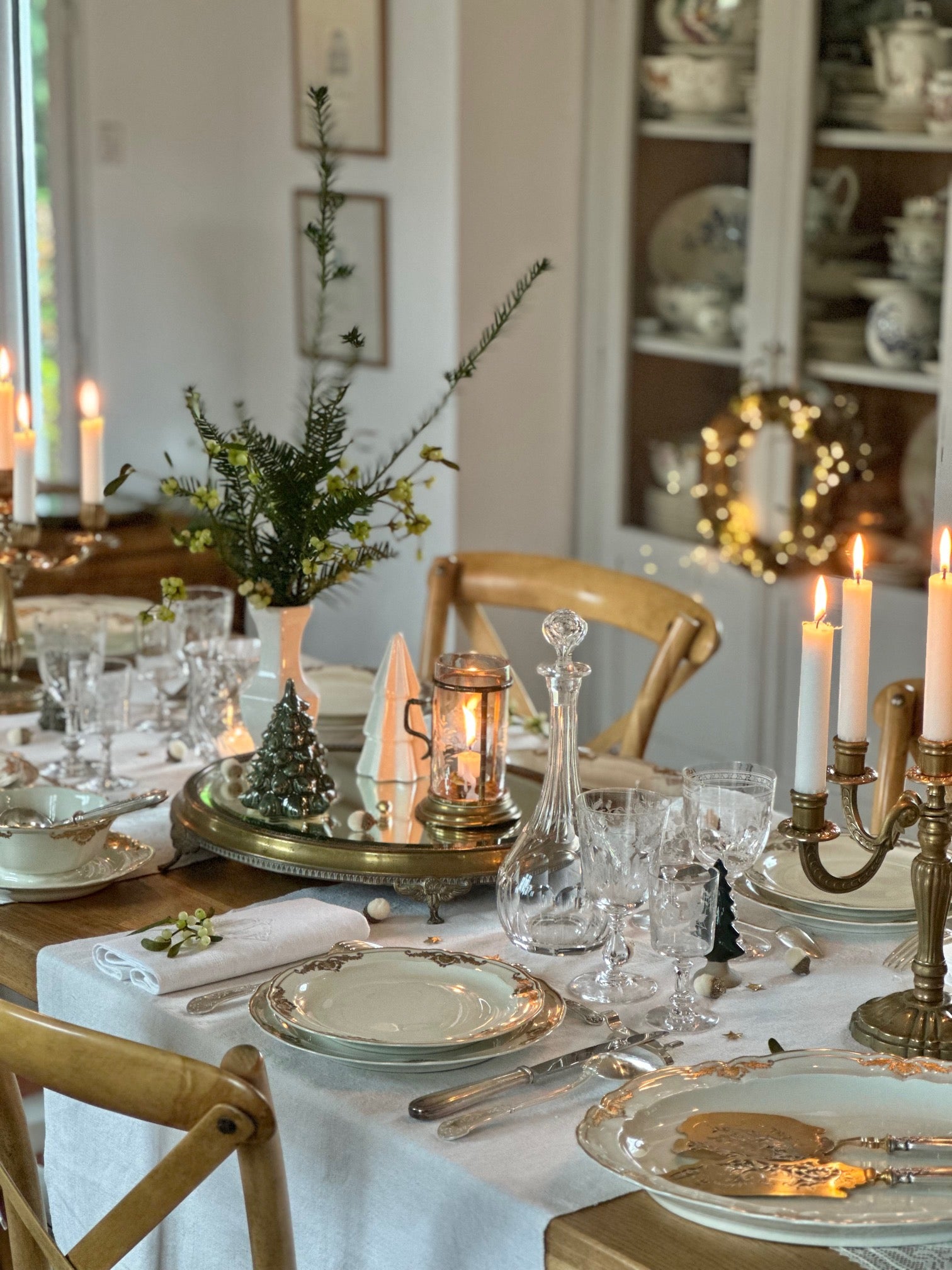Reserved - Sale - Exceptional Bernardaud Coquille model dinner service for 12 people