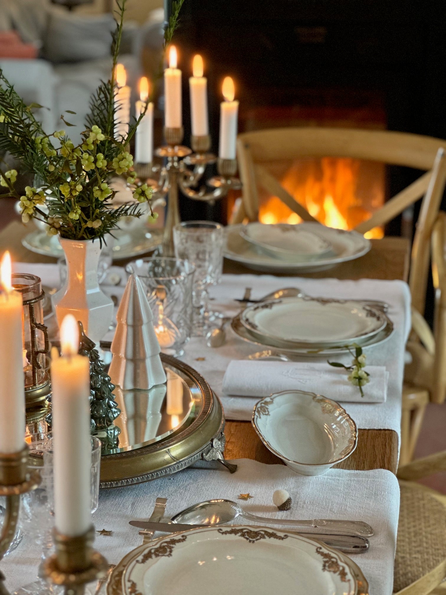 Reserved - Sale - Exceptional Bernardaud Coquille model dinner service for 12 people