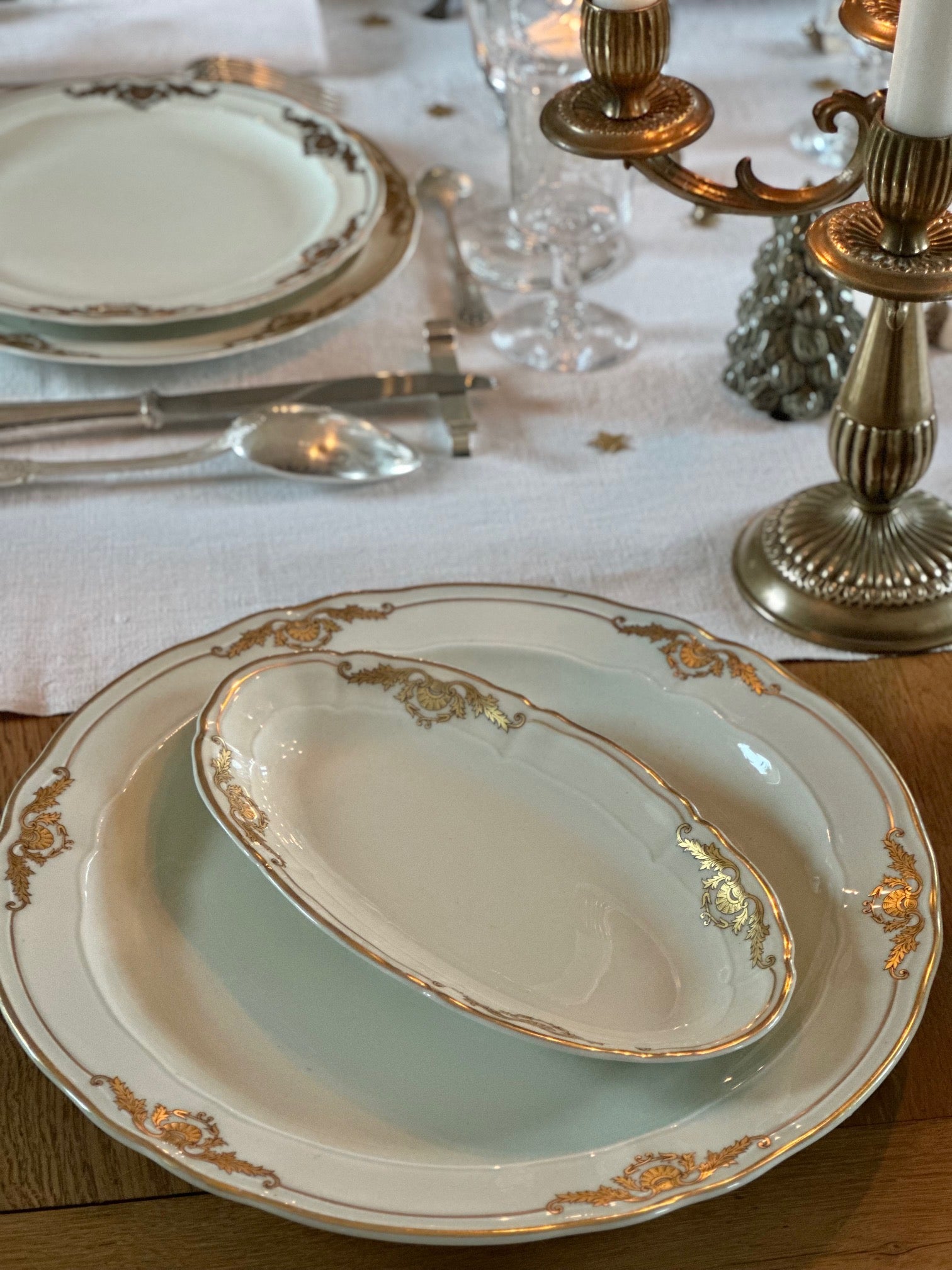 Reserved - Sale - Exceptional Bernardaud Coquille model dinner service for 12 people