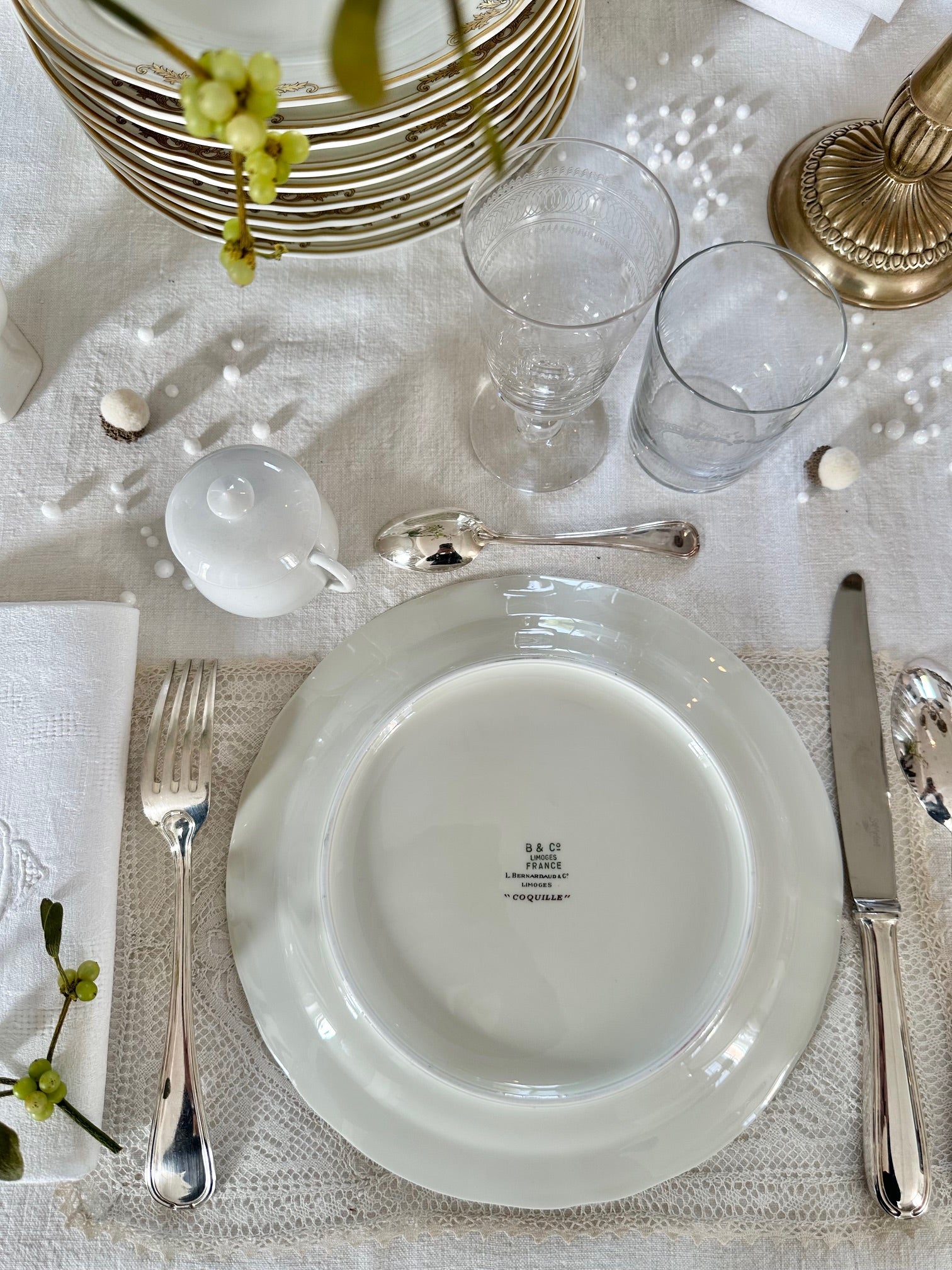 Reserved - Sale - Exceptional Bernardaud Coquille model dinner service for 12 people