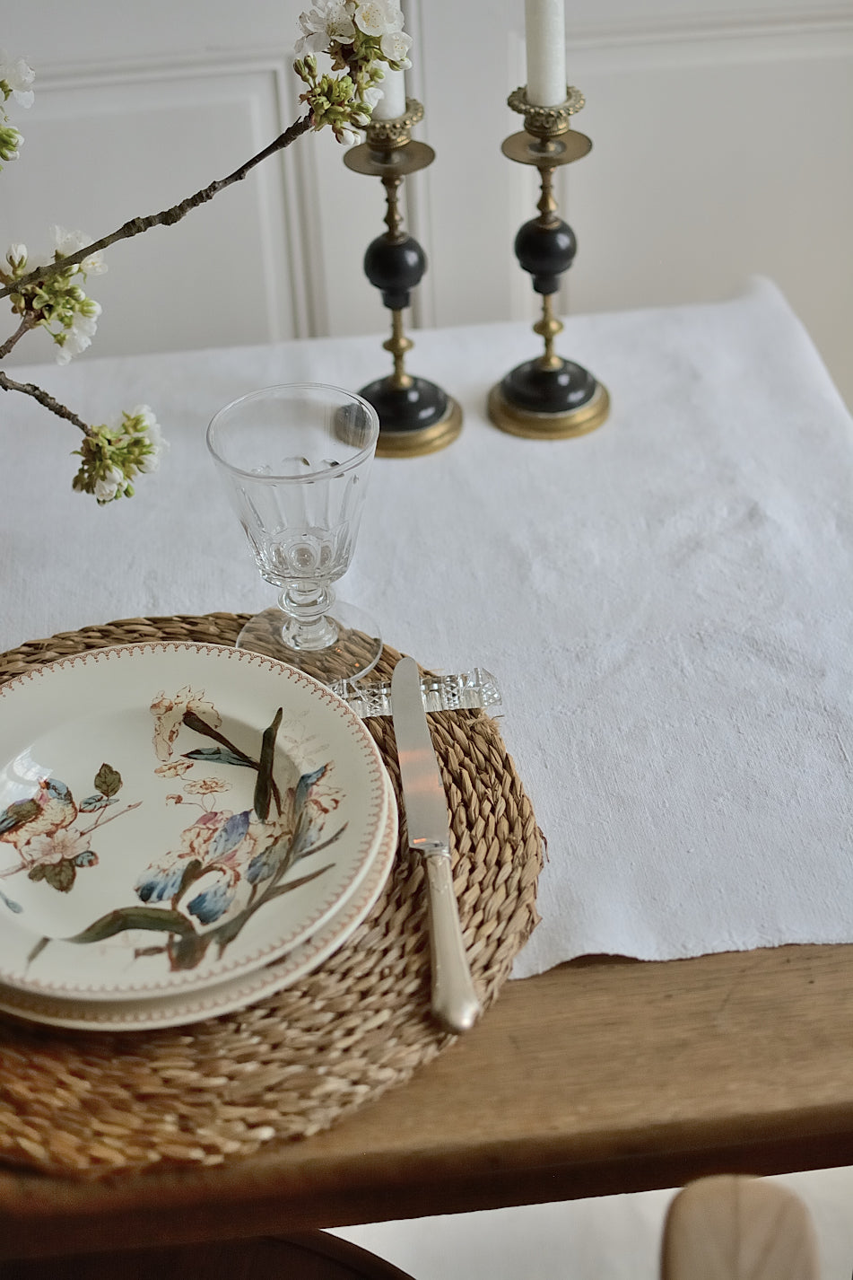 Chemin de table long (2 mètres), en chanvre ancien XIXème initiale brodé E