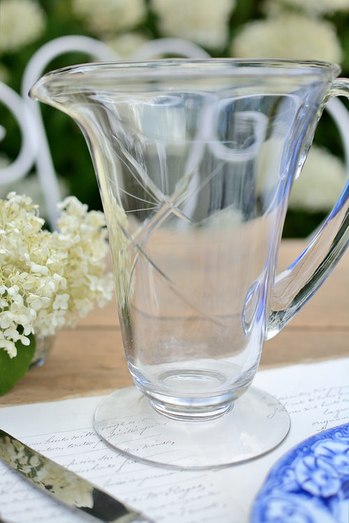 Glass carafe