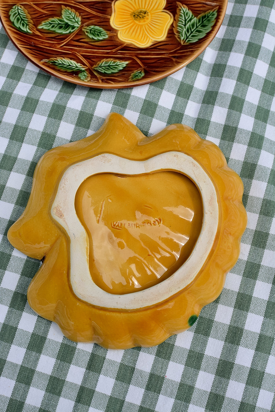 Vallauris small ramekin/trinket tray