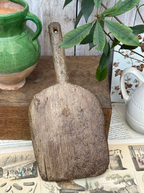 Ancien battoir à linge