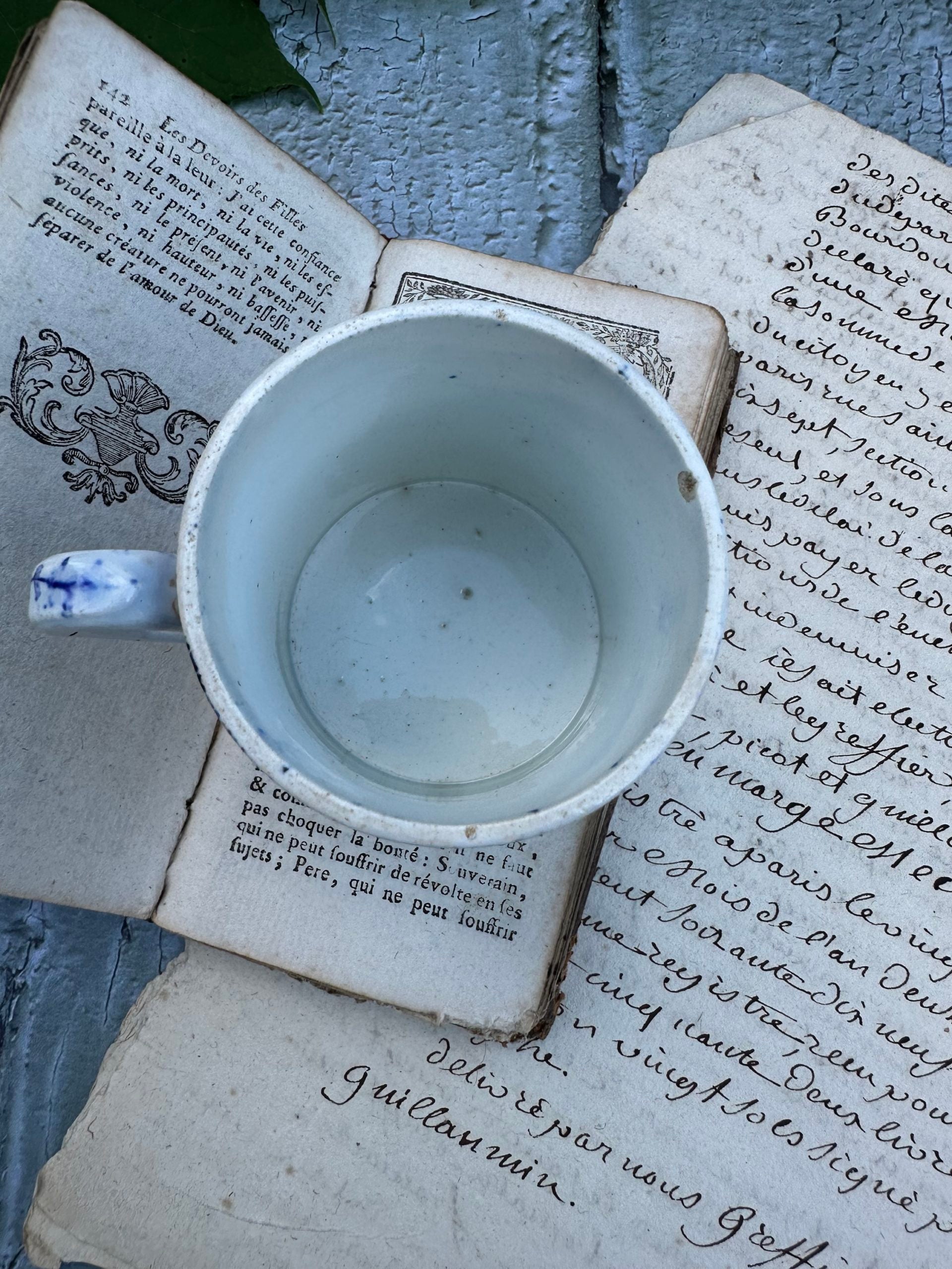 Creil and Montereau coffee cup, 19th century