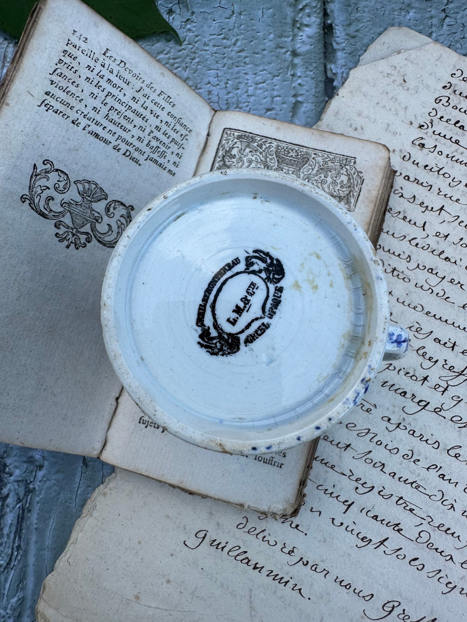 Creil and Montereau coffee cup, 19th century