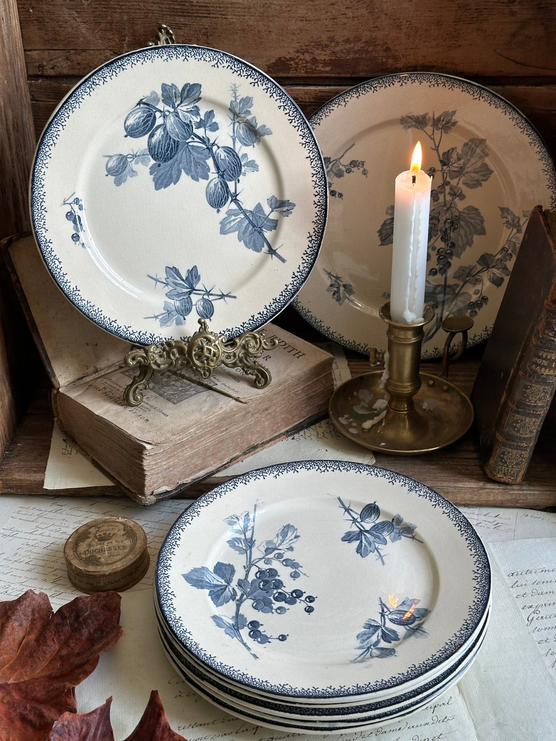 Suite de 6 assiettes à dessert Sarreguemines modèle Groseilles