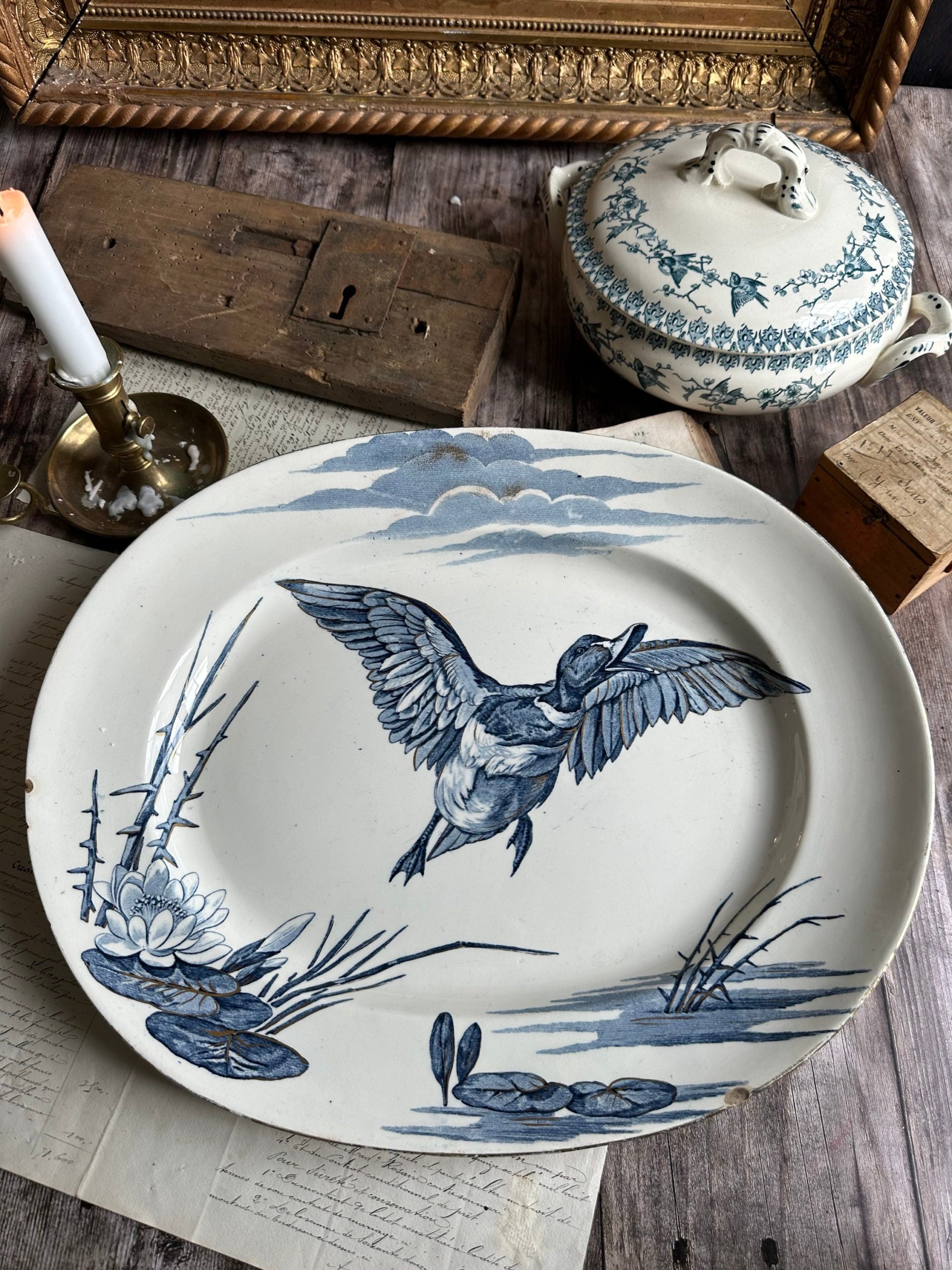 Very large Lunéville oval dish, Birds model - circa 1880