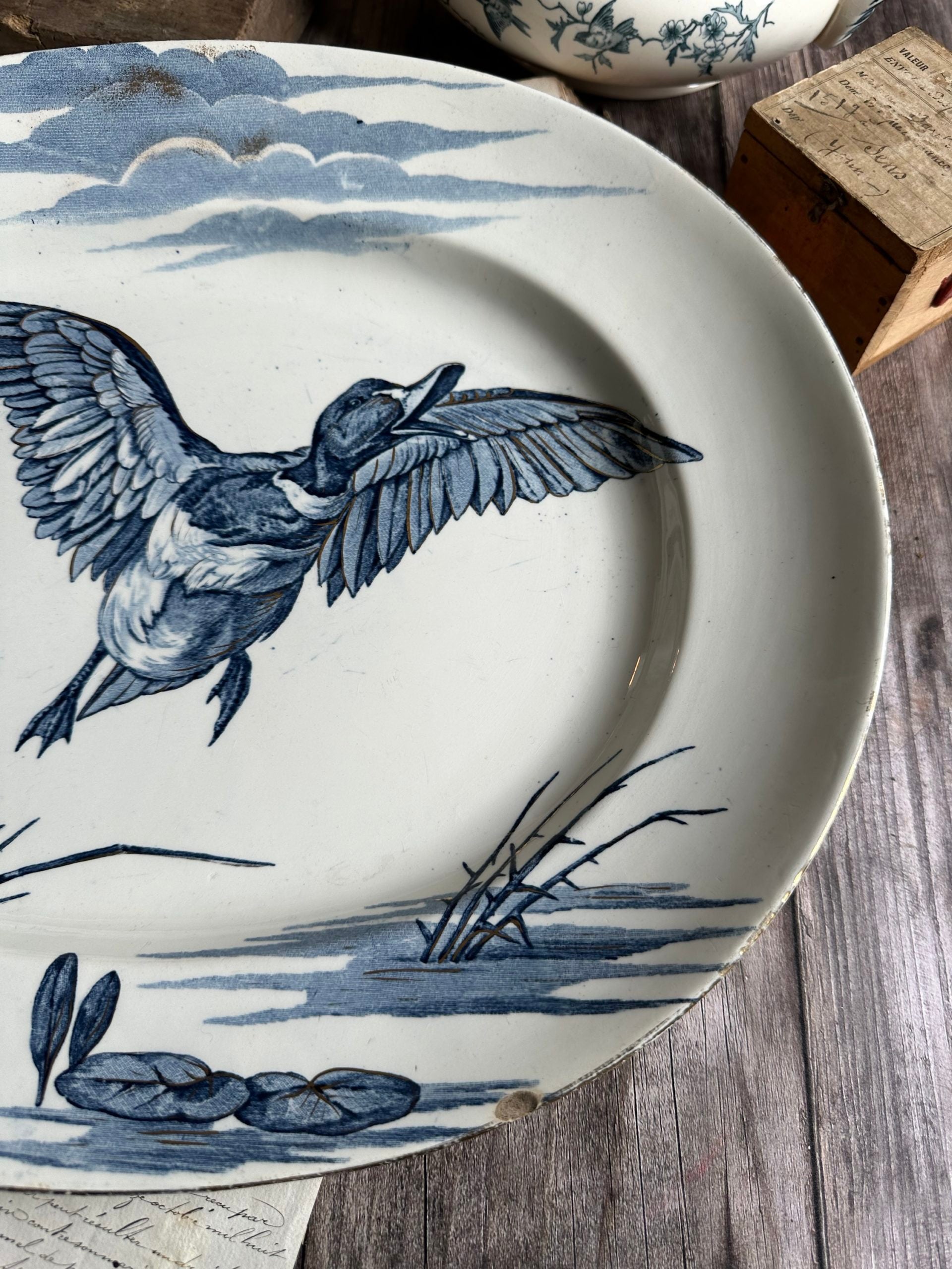 Very large Lunéville oval dish, Birds model - circa 1880