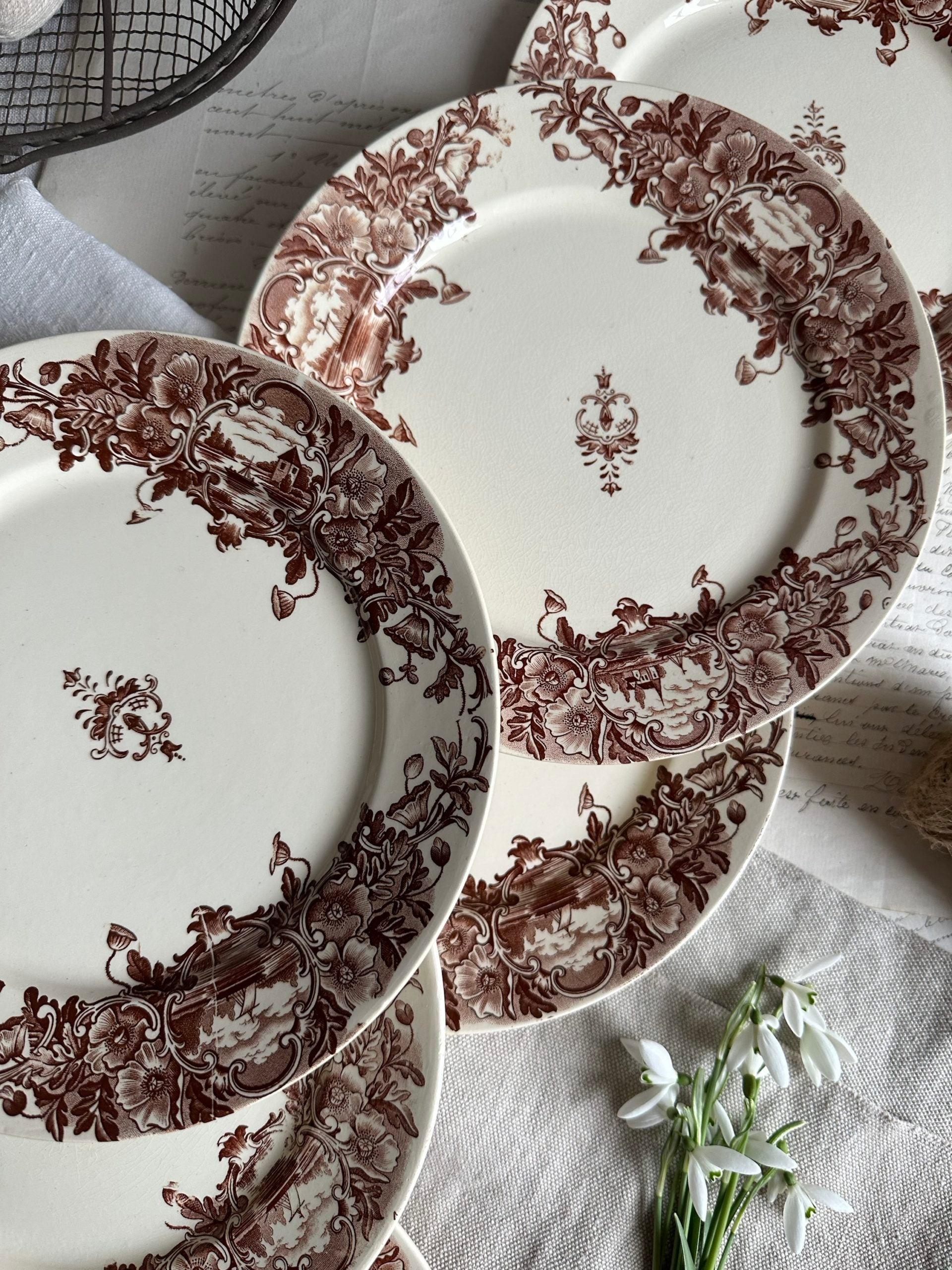 I. Suite de 6 assiettes à dessert Badonviller modèle Marine