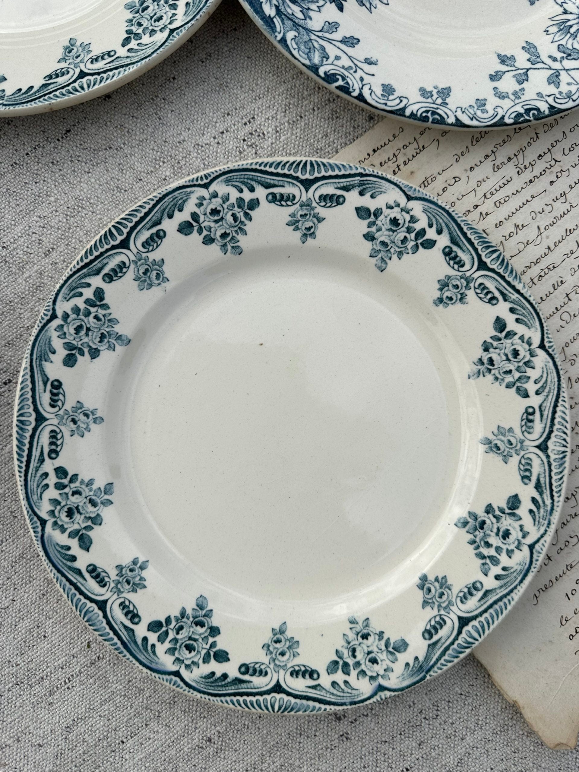I. Set of 6 mismatched dessert plates