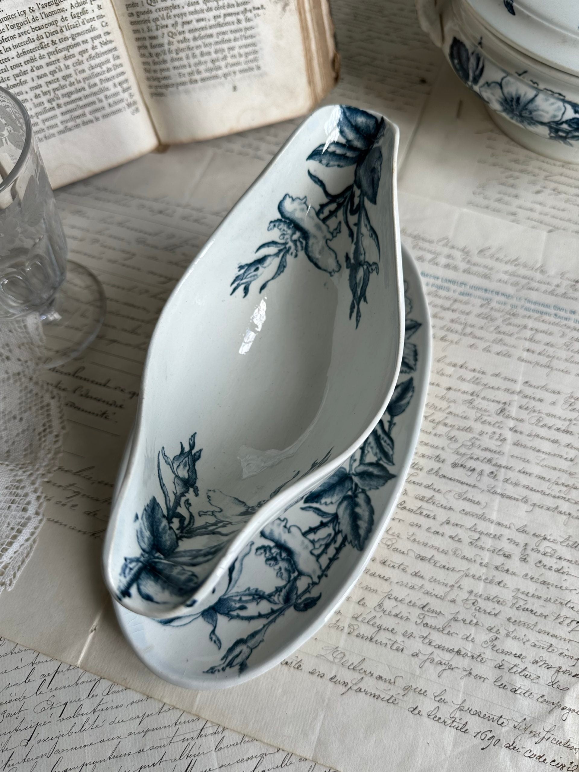 Creil and Montereau Rosa model gravy boat
